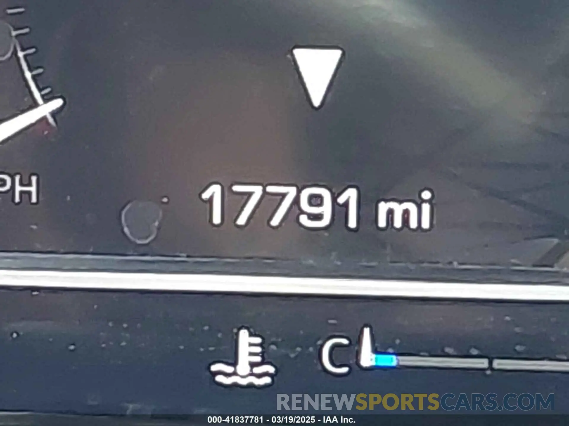 16 Photograph of a damaged car 3GTPHDED6RG324296 GMC SIERRA 1500 2024