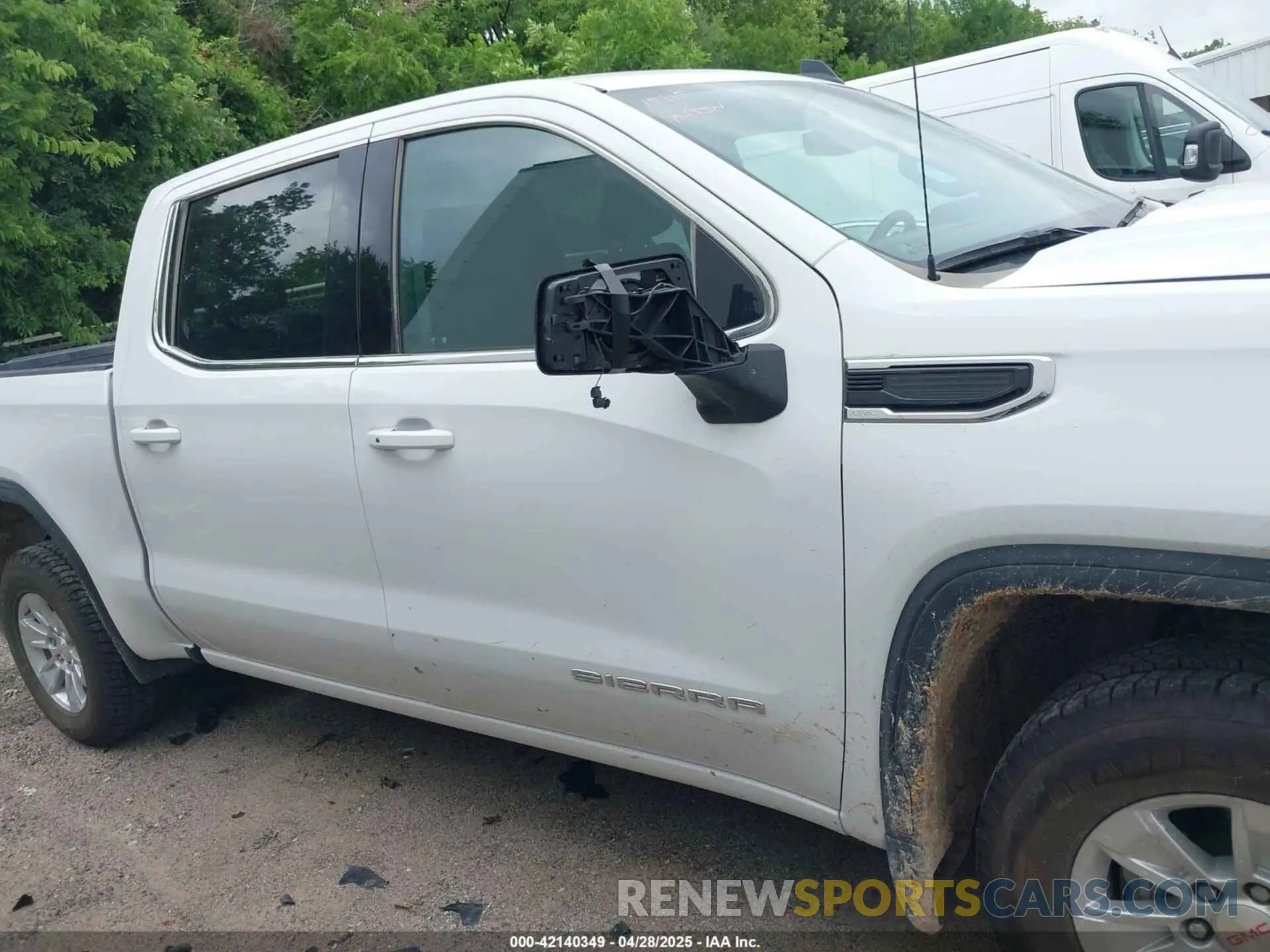 13 Photograph of a damaged car 3GTPUBEK0RG111679 GMC SIERRA 1500 2024