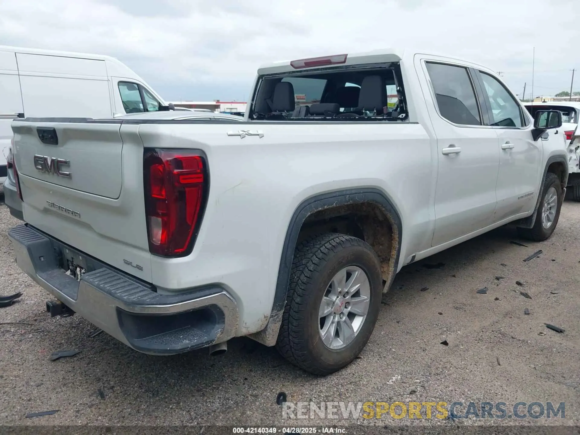 4 Photograph of a damaged car 3GTPUBEK0RG111679 GMC SIERRA 1500 2024