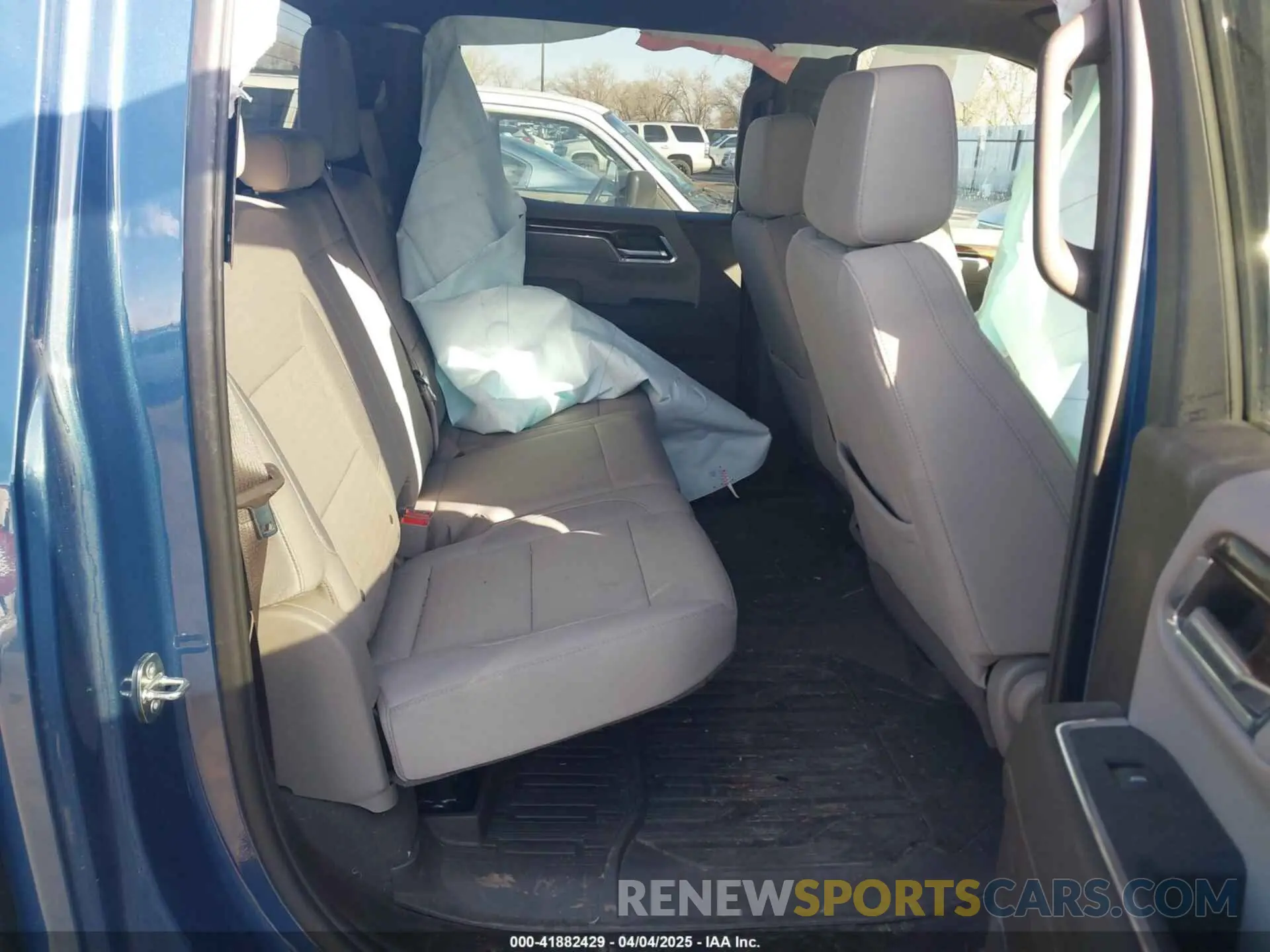 8 Photograph of a damaged car 3GTPUBEK2RG279419 GMC SIERRA 1500 2024