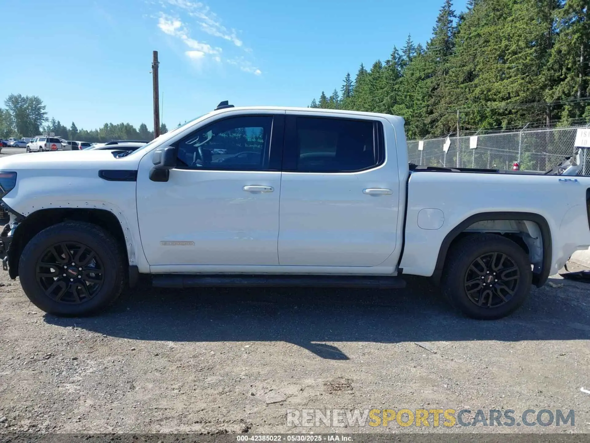 14 Photograph of a damaged car 3GTPUCEK5RG382369 GMC SIERRA 1500 2024