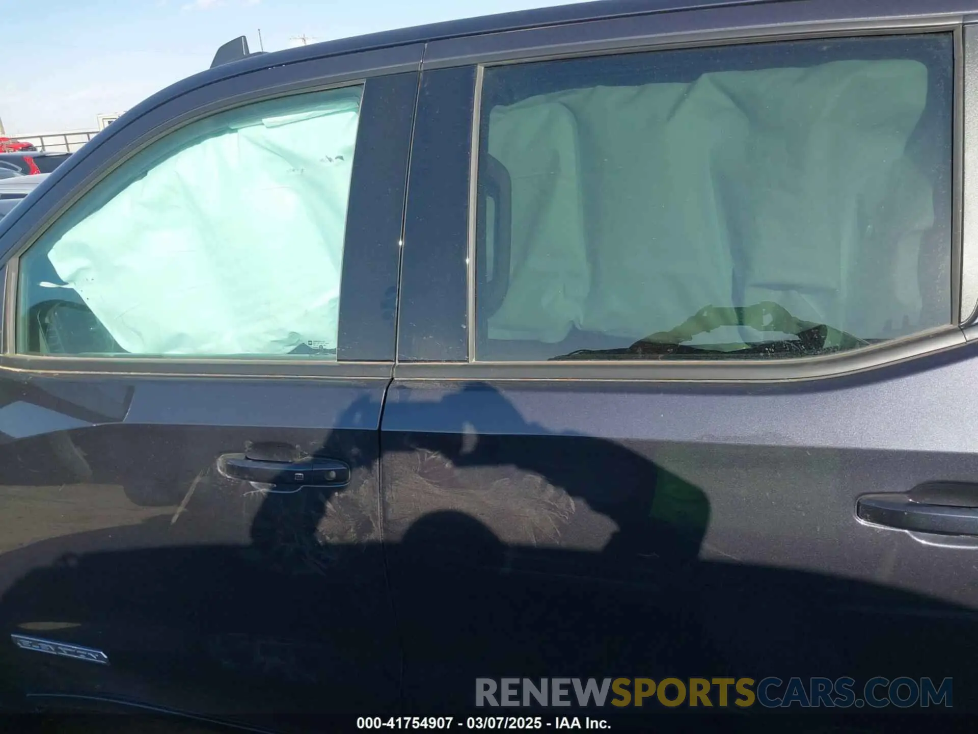 14 Photograph of a damaged car 3GTPUCEK5RG450783 GMC SIERRA 1500 2024