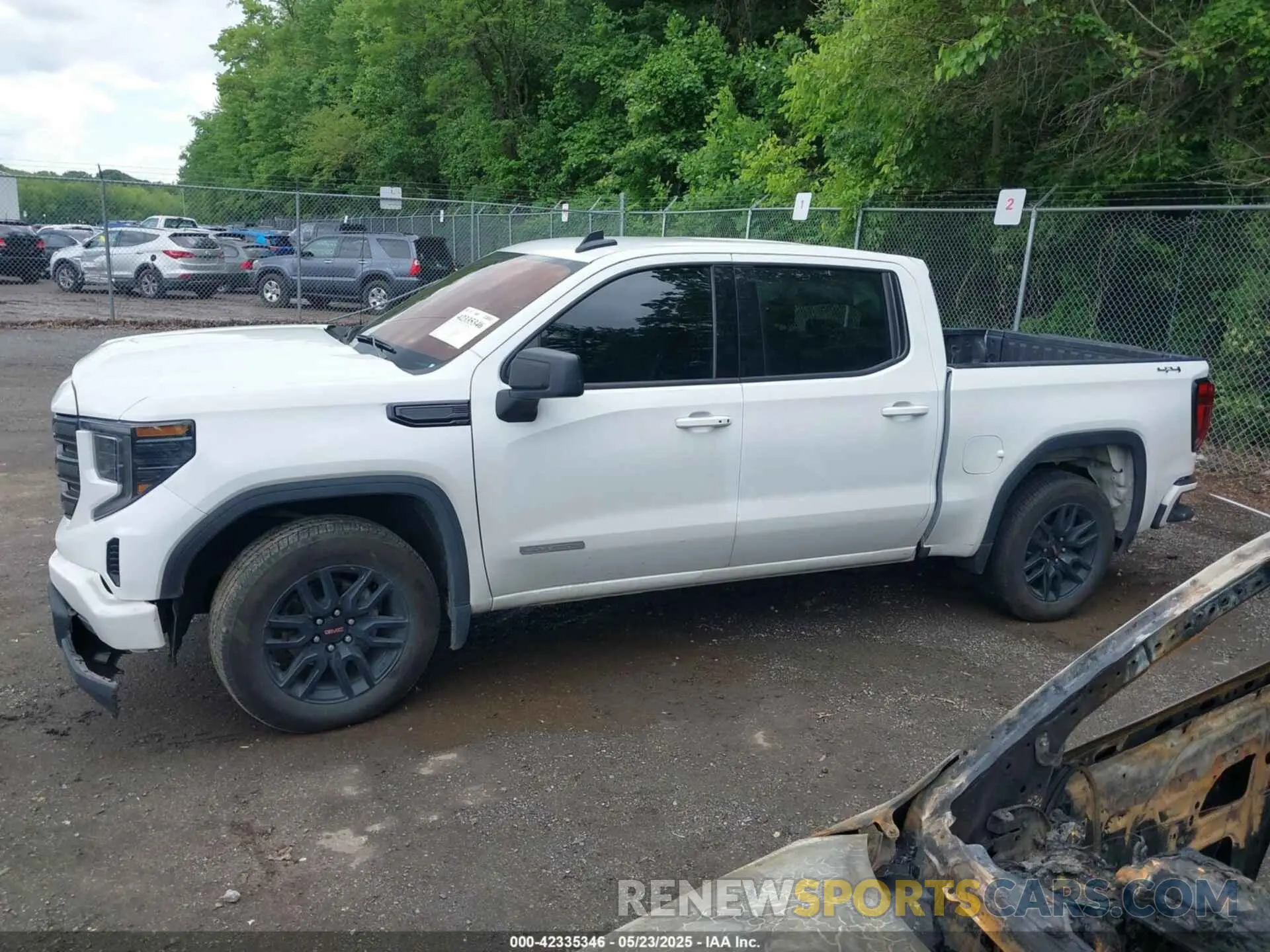 13 Photograph of a damaged car 3GTPUCEK7RG336932 GMC SIERRA 1500 2024
