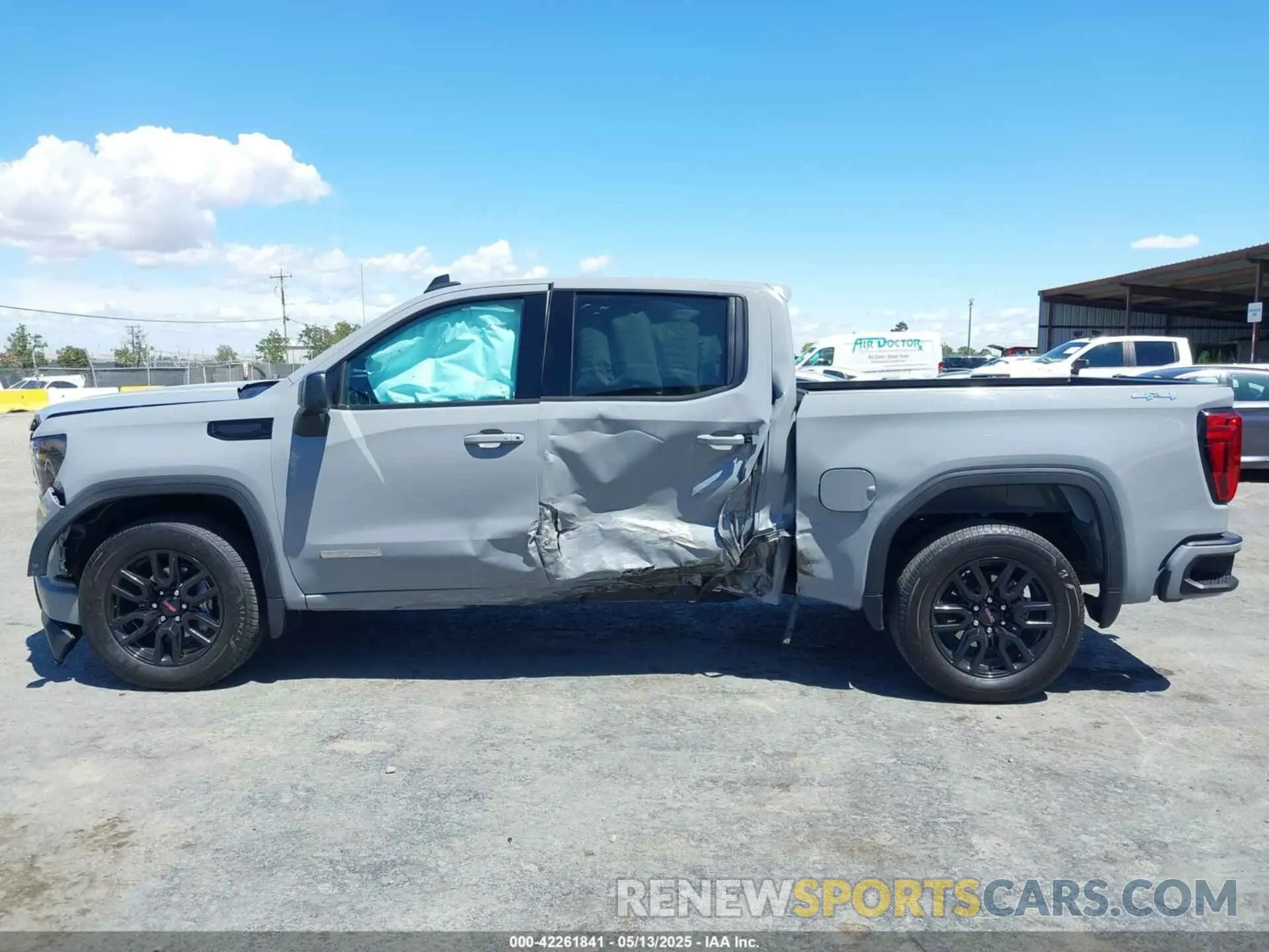 14 Photograph of a damaged car 3GTPUCEK9RG230336 GMC SIERRA 1500 2024