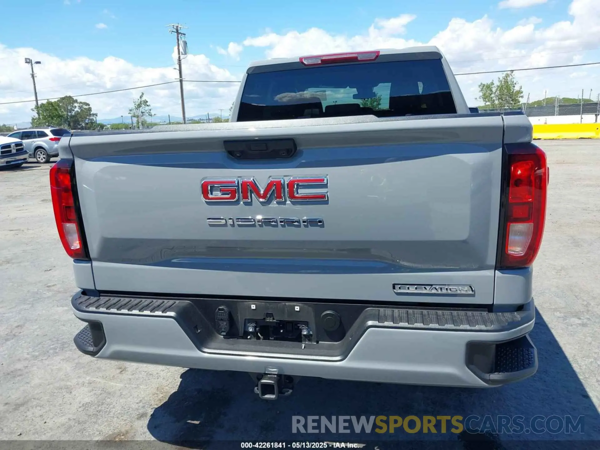 16 Photograph of a damaged car 3GTPUCEK9RG230336 GMC SIERRA 1500 2024