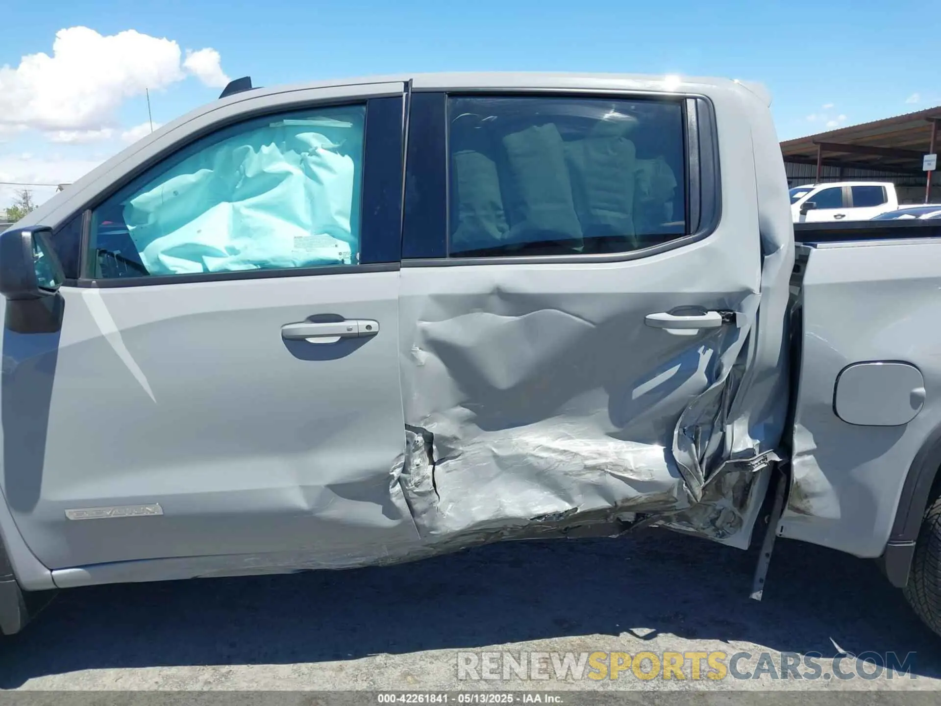 6 Photograph of a damaged car 3GTPUCEK9RG230336 GMC SIERRA 1500 2024