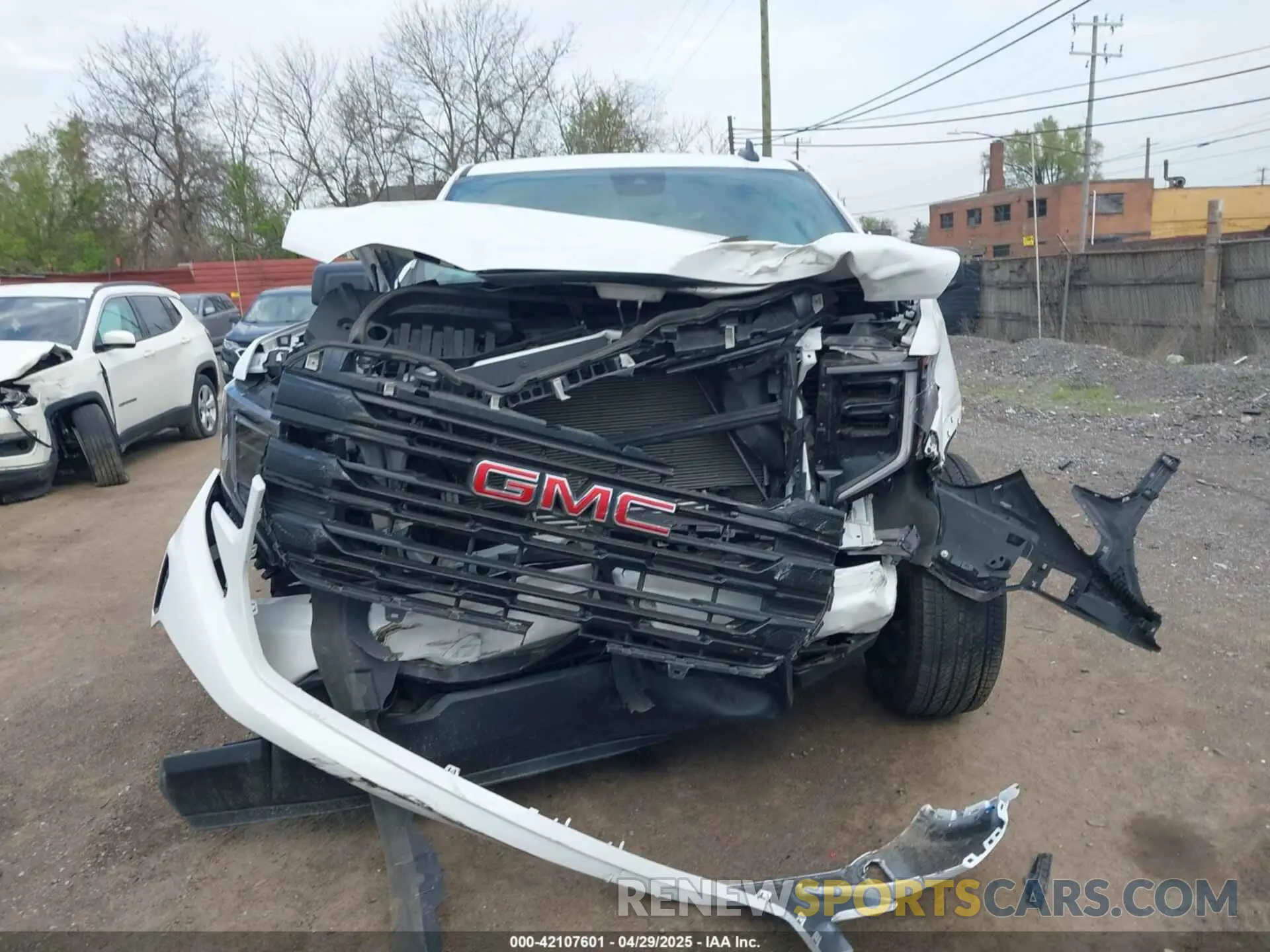 11 Photograph of a damaged car 3GTPUJEK4RG318490 GMC SIERRA 1500 2024