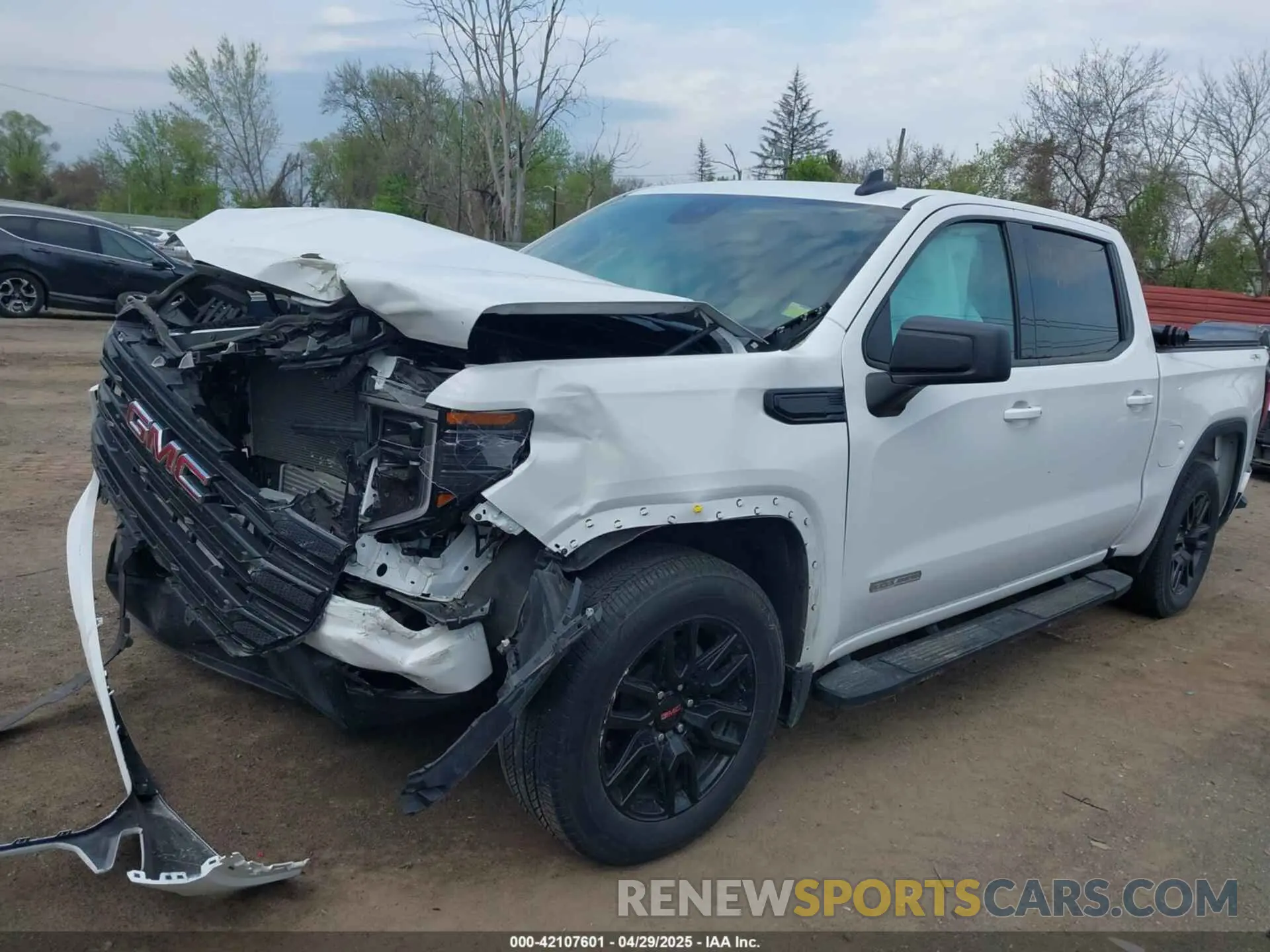 2 Photograph of a damaged car 3GTPUJEK4RG318490 GMC SIERRA 1500 2024