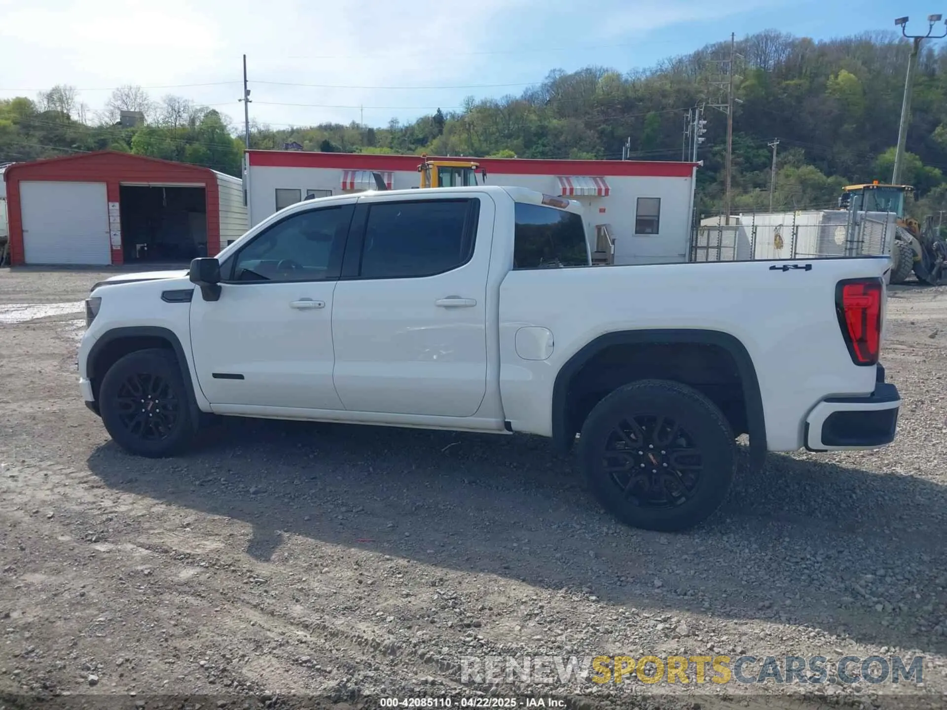 14 Photograph of a damaged car 3GTPUJEK6RG311217 GMC SIERRA 1500 2024