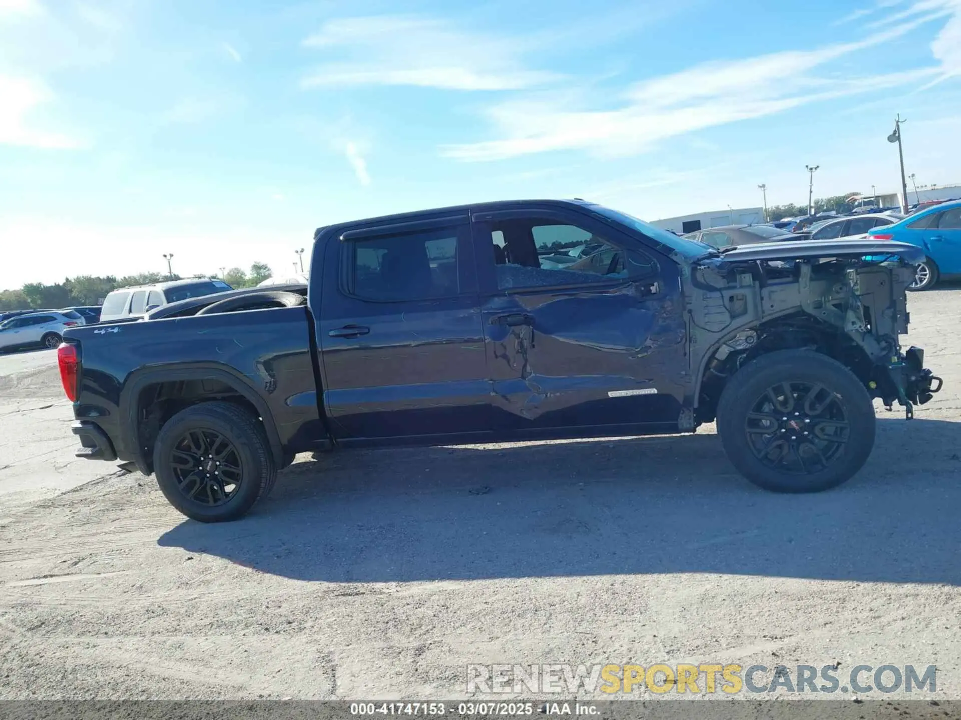 14 Photograph of a damaged car 3GTPUJEKXRG250518 GMC SIERRA 1500 2024