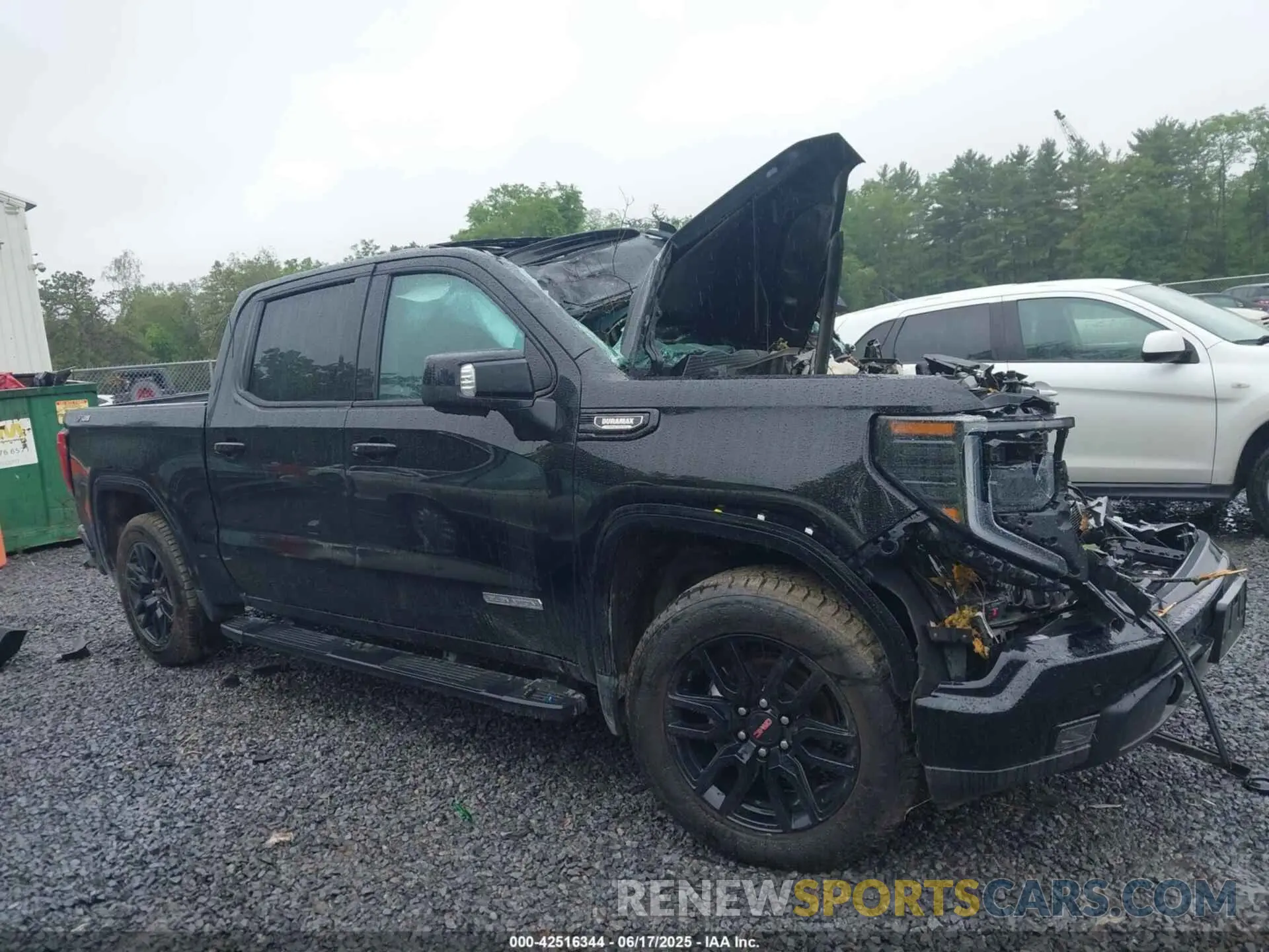 13 Photograph of a damaged car 3GTUUCE82RG210808 GMC SIERRA 1500 2024