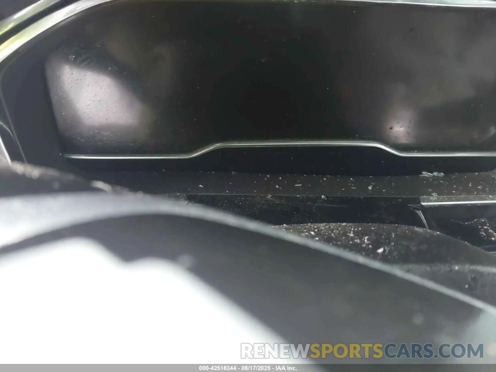 15 Photograph of a damaged car 3GTUUCE82RG210808 GMC SIERRA 1500 2024