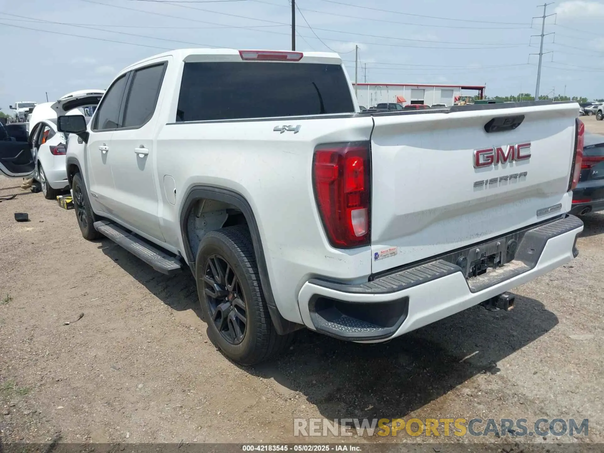 3 Photograph of a damaged car 3GTUUCED3RG287698 GMC SIERRA 1500 2024