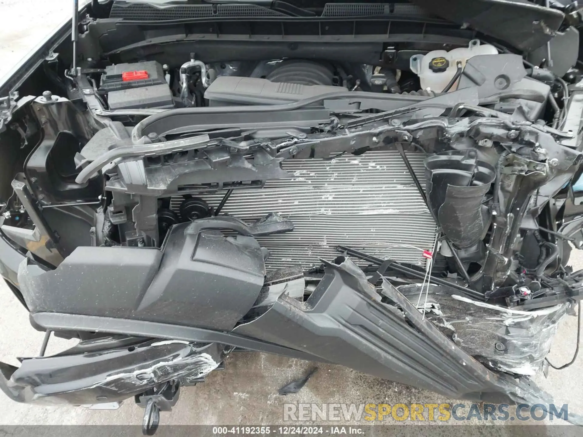 10 Photograph of a damaged car 3GTUUCED3RG402865 GMC SIERRA 1500 2024