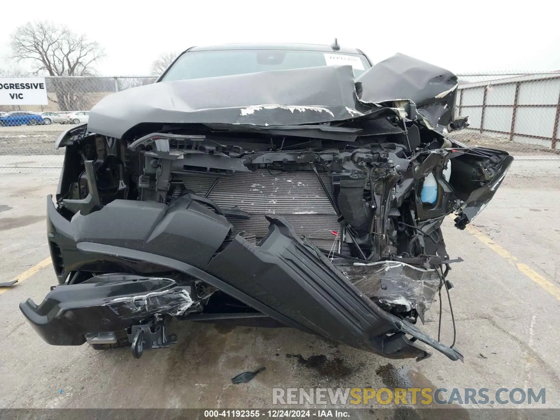 6 Photograph of a damaged car 3GTUUCED3RG402865 GMC SIERRA 1500 2024