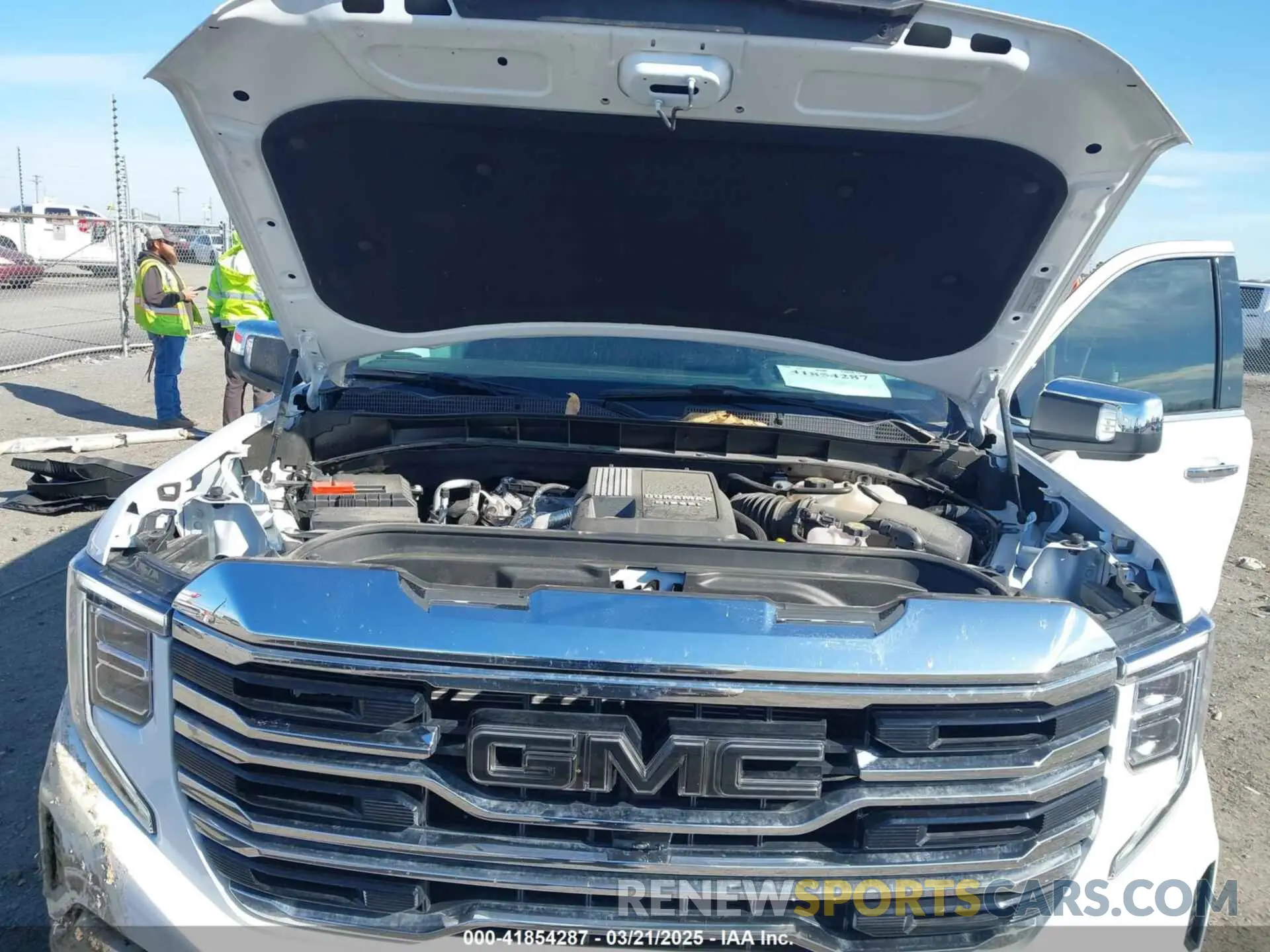 10 Photograph of a damaged car 3GTUUDE80RG381790 GMC SIERRA 1500 2024