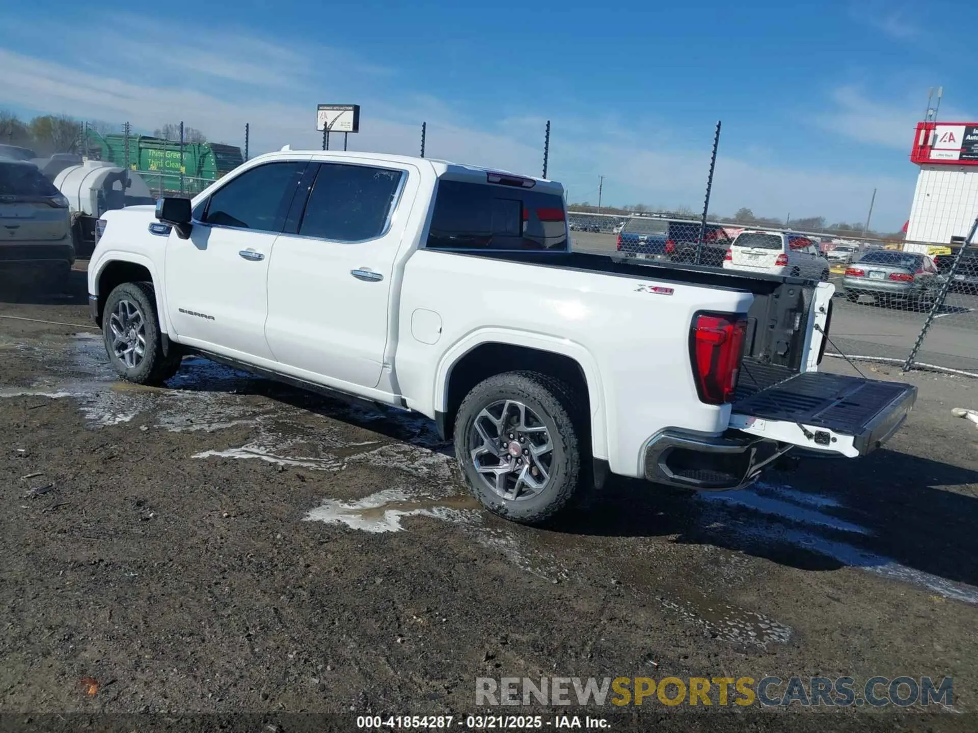 3 Photograph of a damaged car 3GTUUDE80RG381790 GMC SIERRA 1500 2024