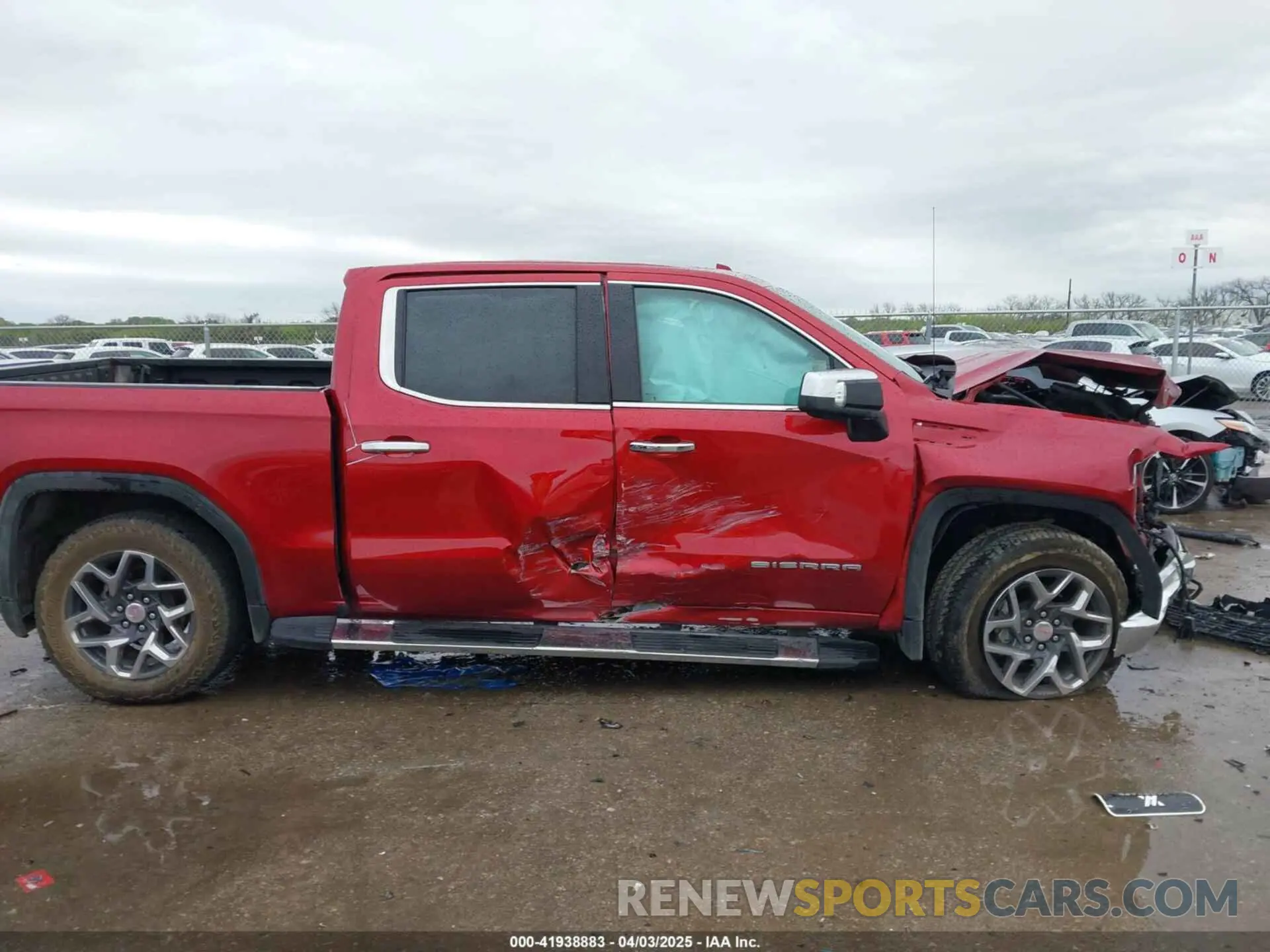 13 Photograph of a damaged car 3GTUUDE86RG367635 GMC SIERRA 1500 2024