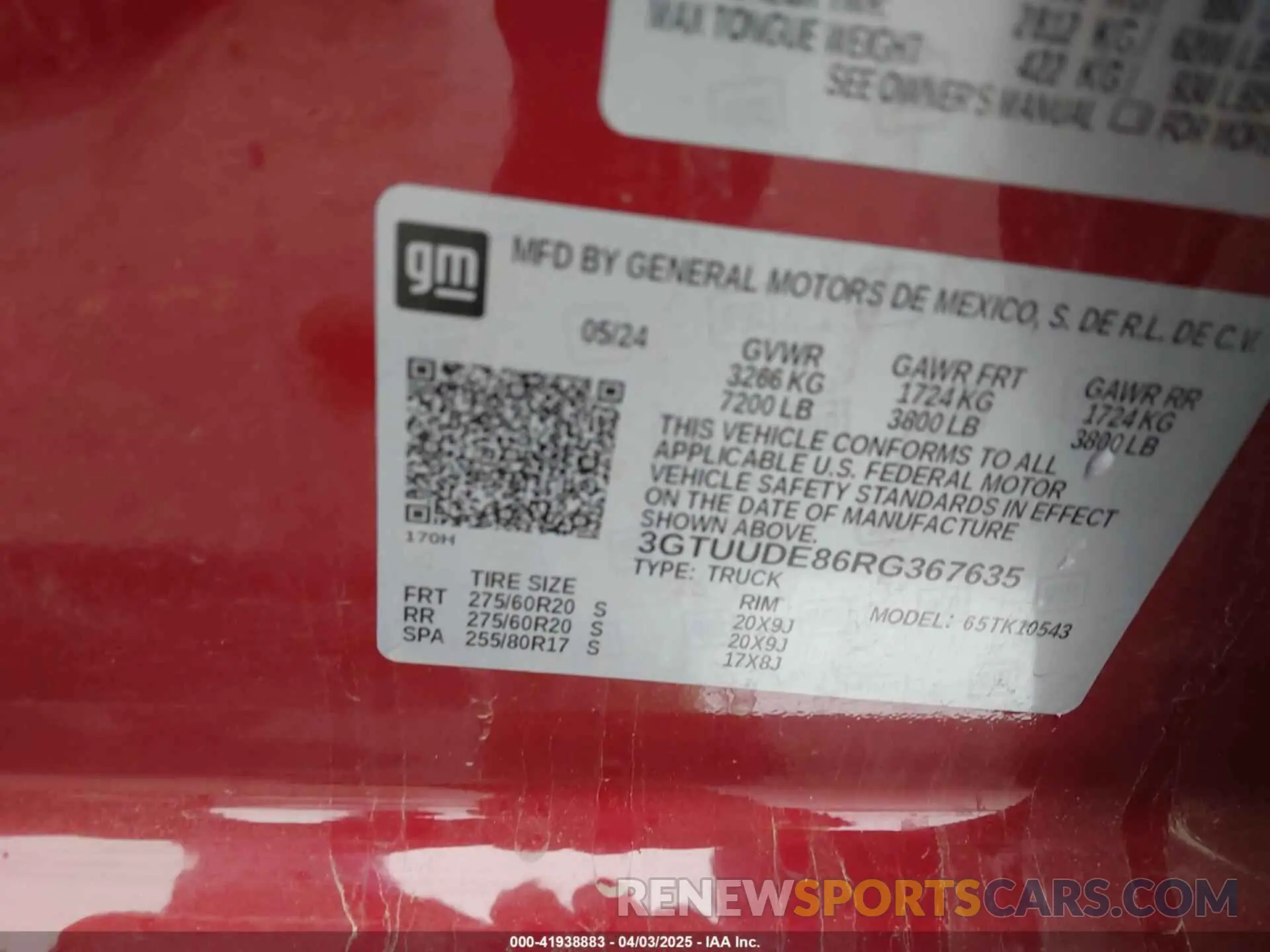 9 Photograph of a damaged car 3GTUUDE86RG367635 GMC SIERRA 1500 2024