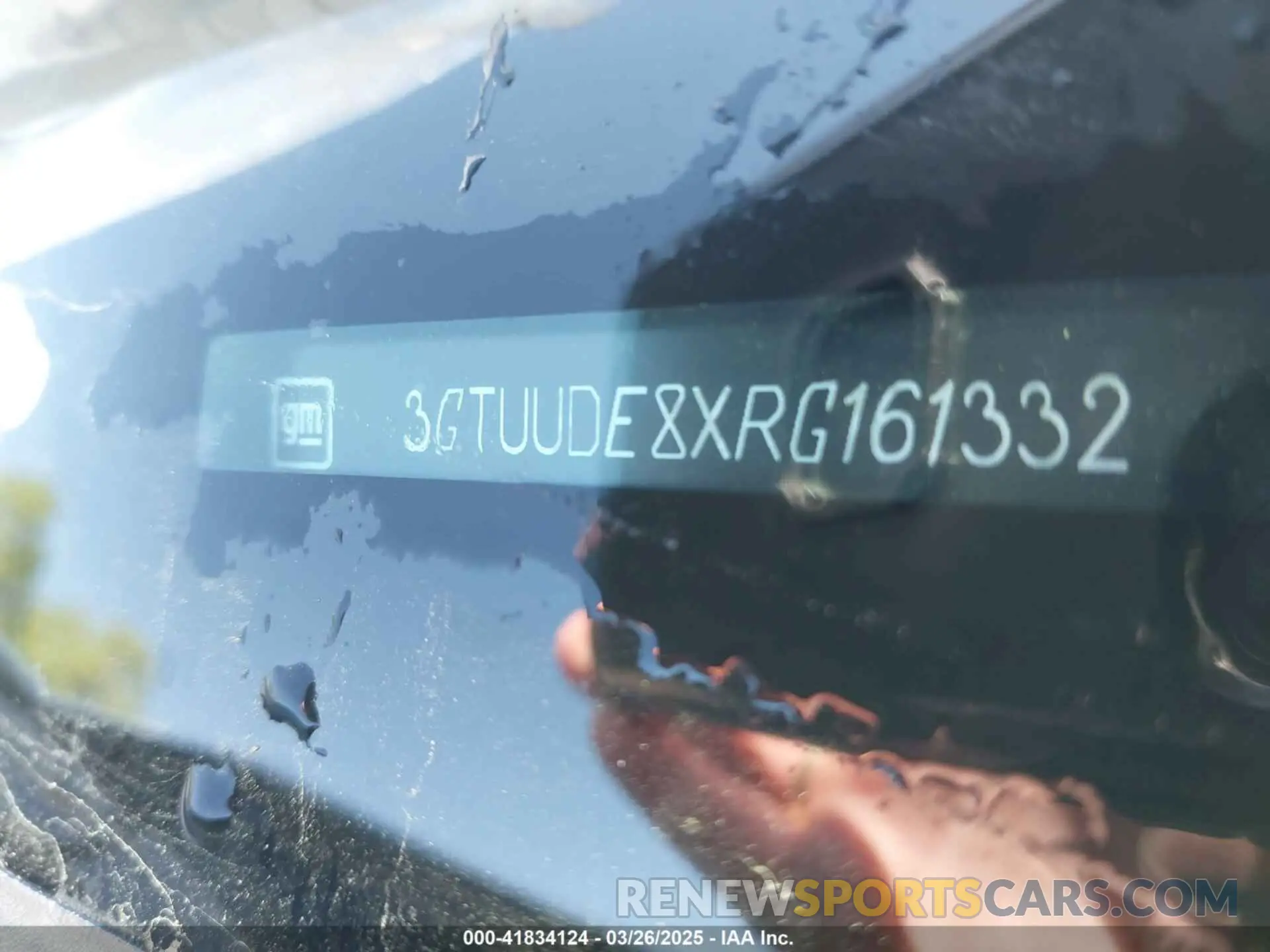9 Photograph of a damaged car 3GTUUDE8XRG161332 GMC SIERRA 1500 2024