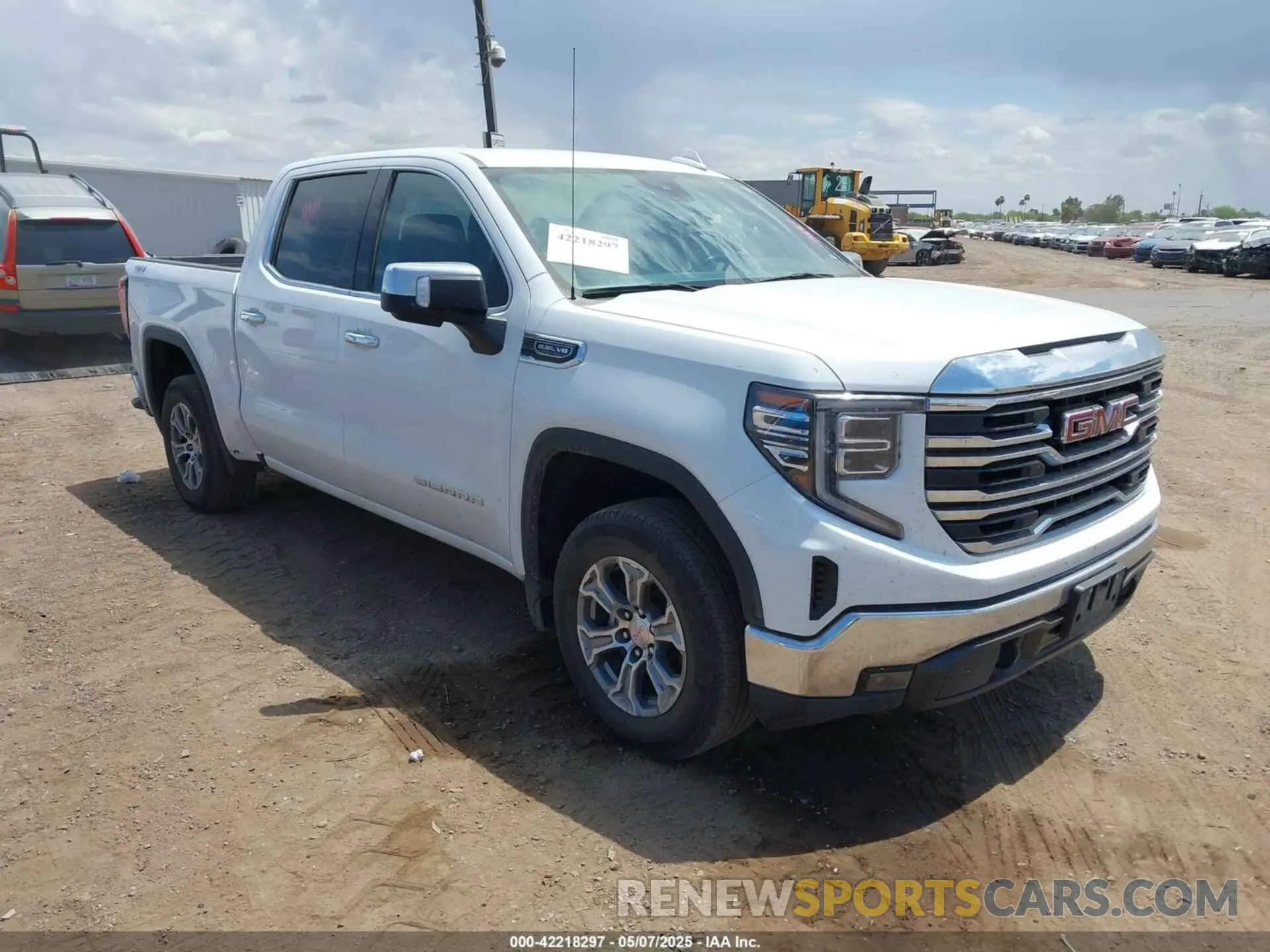 1 Photograph of a damaged car 3GTUUDED3RG142439 GMC SIERRA 1500 2024