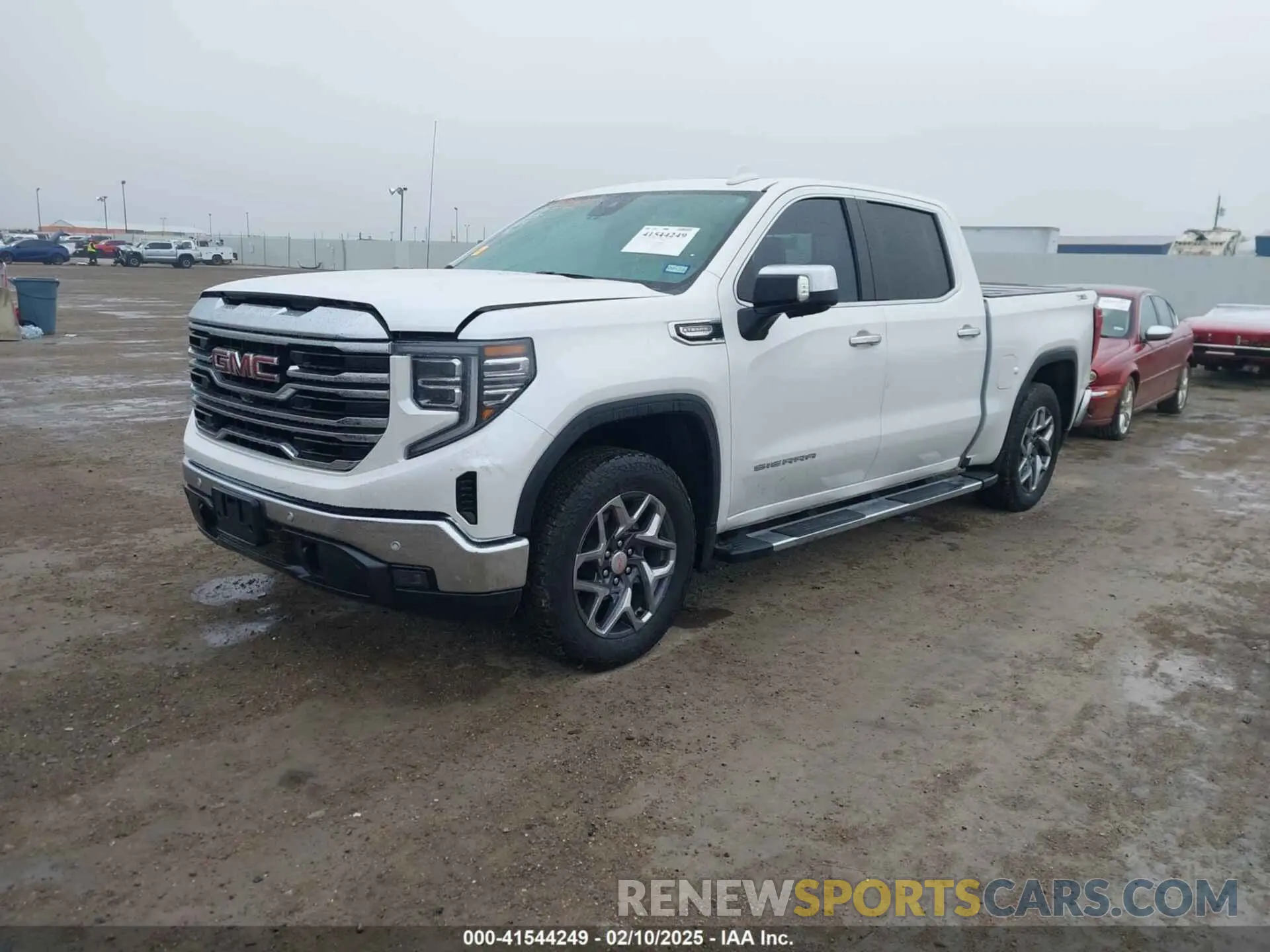 14 Photograph of a damaged car 3GTUUDED6RG367695 GMC SIERRA 1500 2024