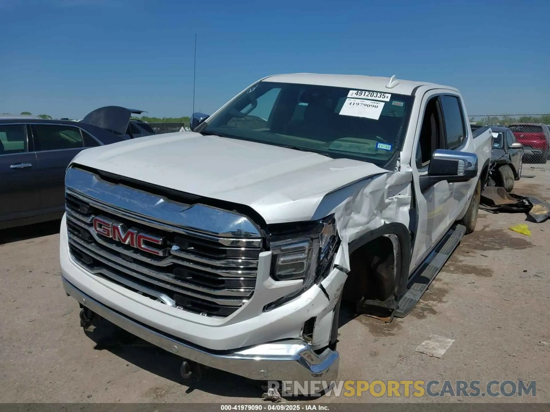 2 Photograph of a damaged car 3GTUUDEDXRG180752 GMC SIERRA 1500 2024