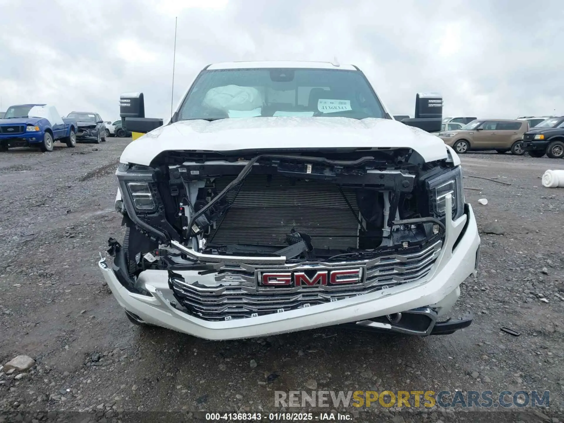 12 Photograph of a damaged car 3GTUUGED9RG230719 GMC SIERRA 1500 2024