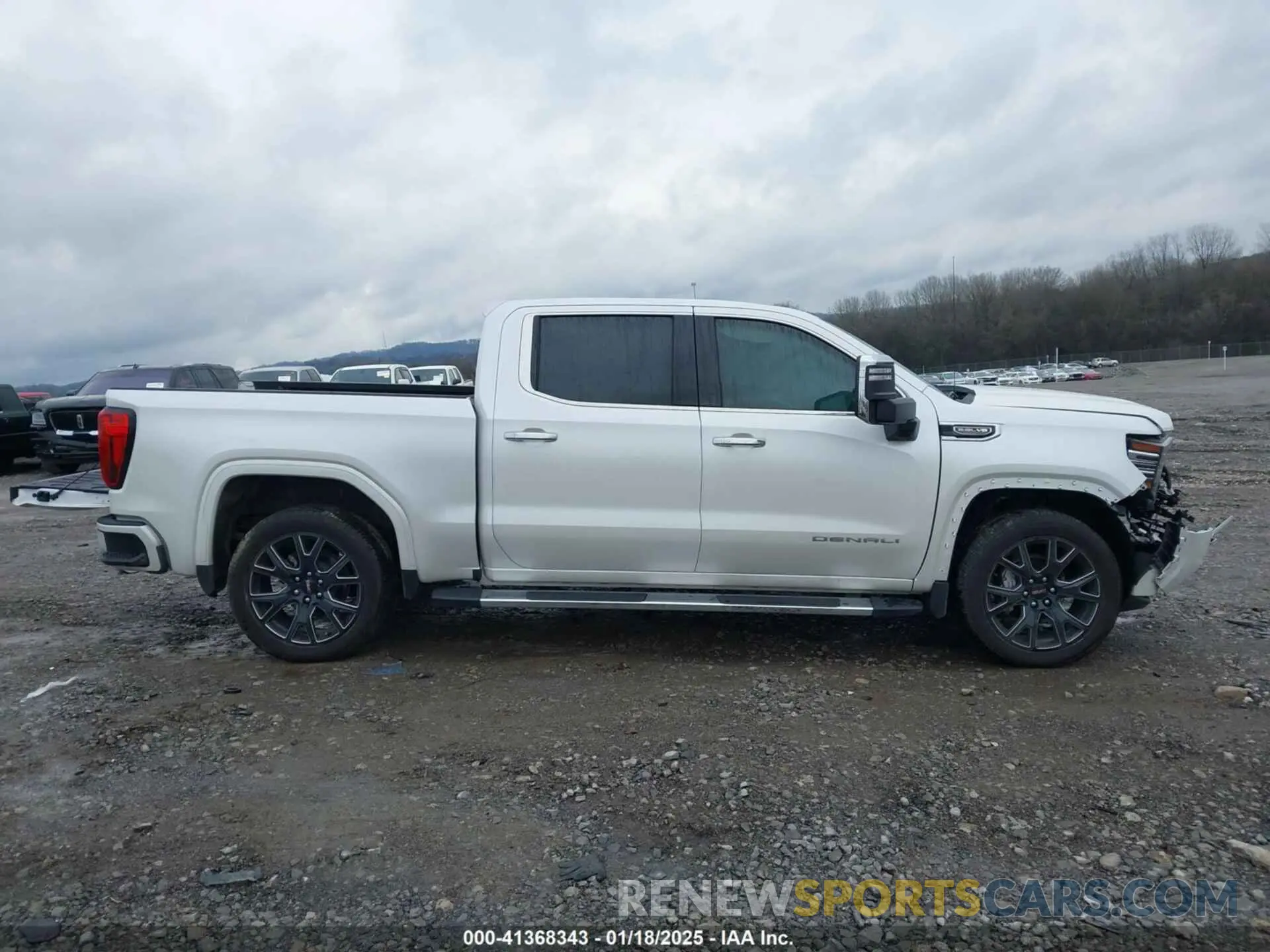 13 Photograph of a damaged car 3GTUUGED9RG230719 GMC SIERRA 1500 2024