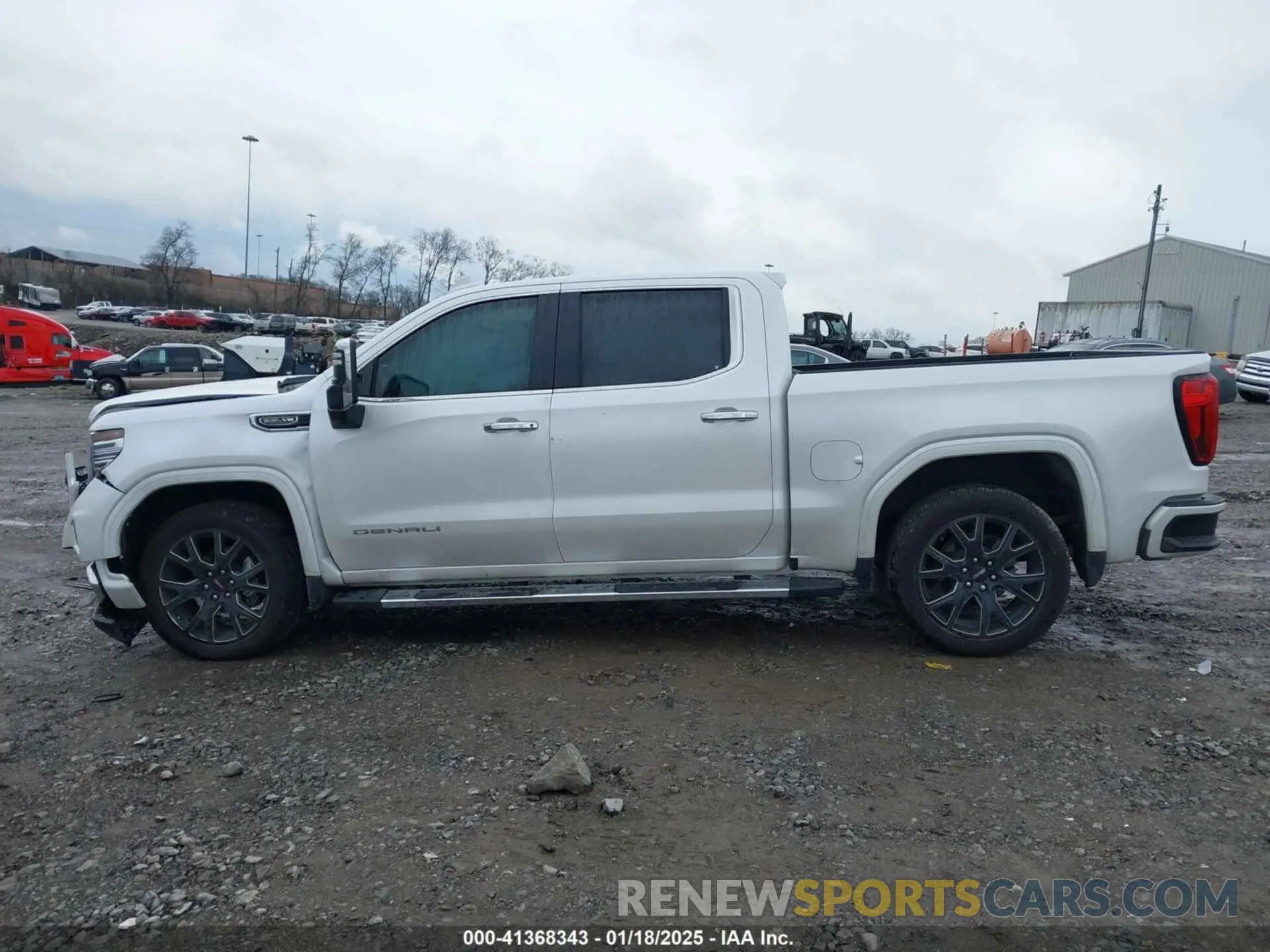 14 Photograph of a damaged car 3GTUUGED9RG230719 GMC SIERRA 1500 2024