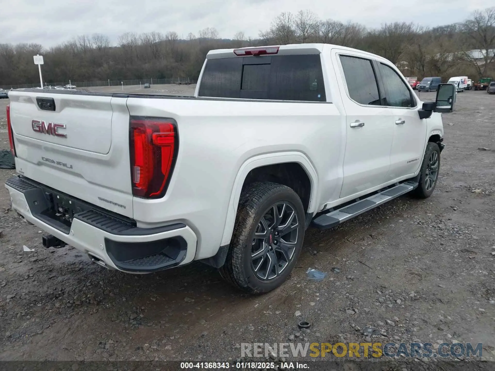 4 Photograph of a damaged car 3GTUUGED9RG230719 GMC SIERRA 1500 2024