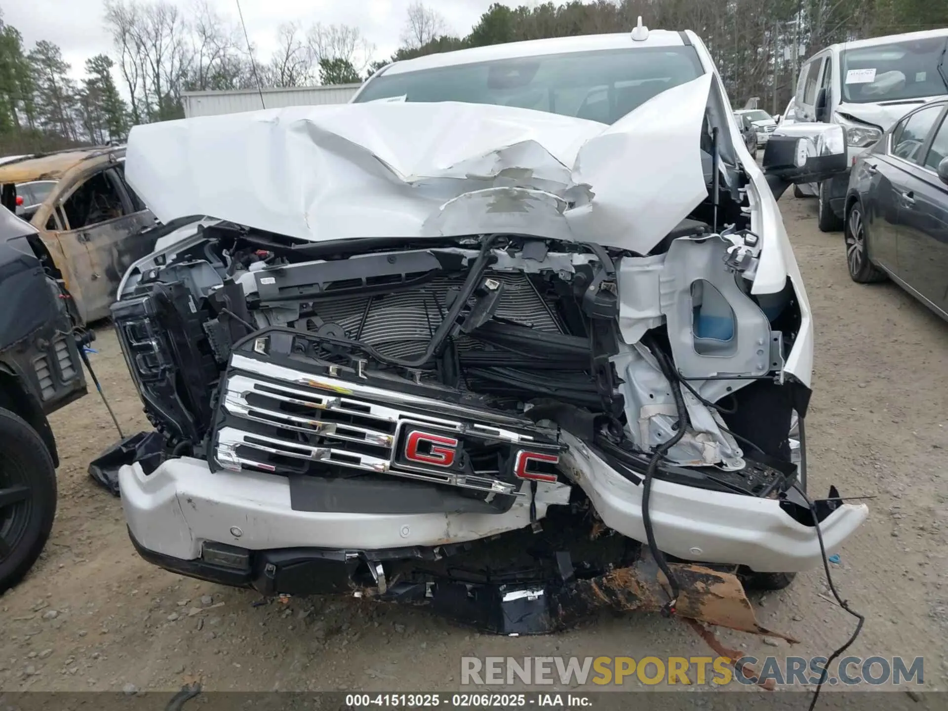 12 Photograph of a damaged car 3GTUUGEL5RG316827 GMC SIERRA 1500 2024