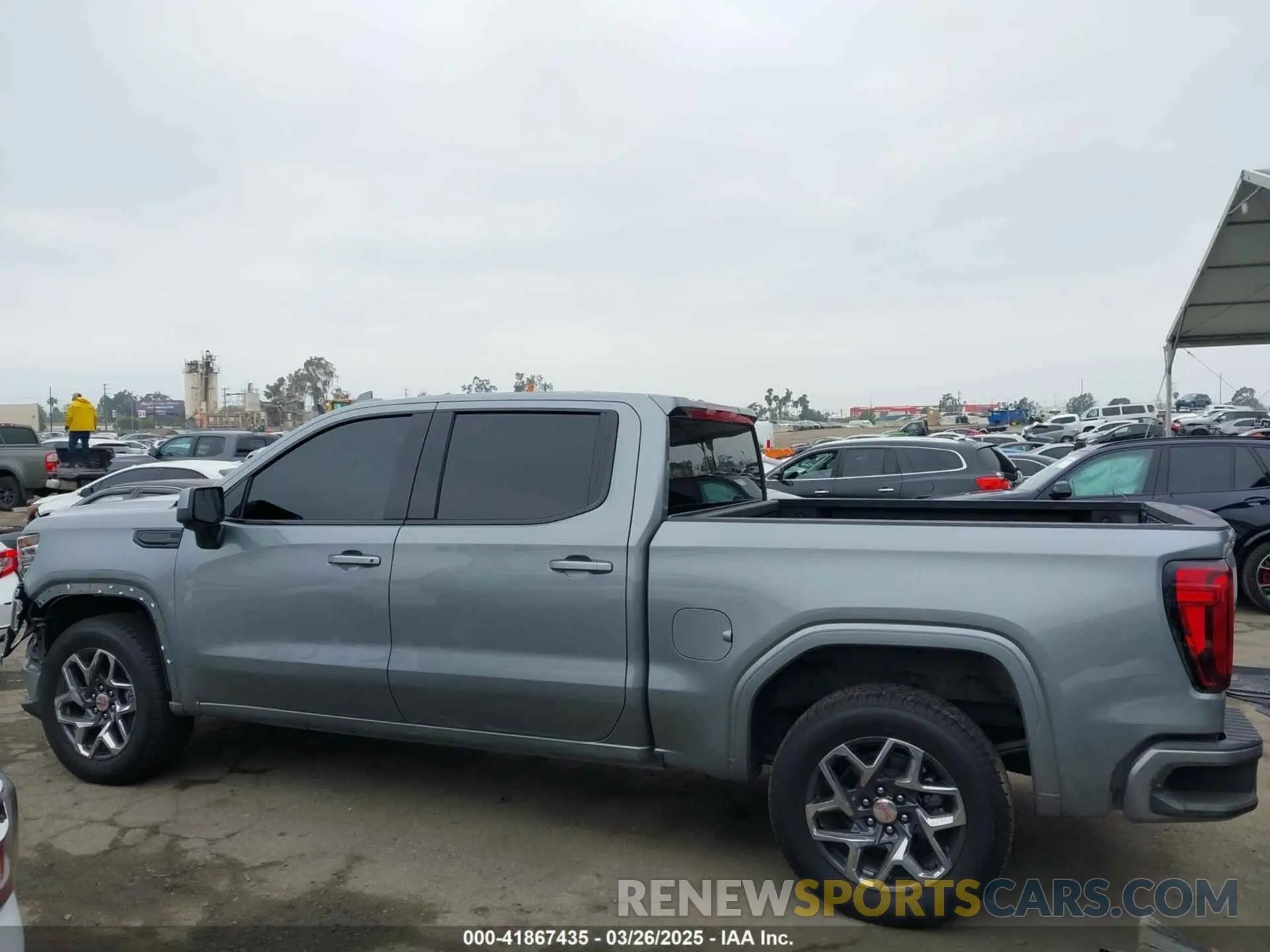 14 Photograph of a damaged car 1GTPHDED1SZ164270 GMC SIERRA 1500 2025