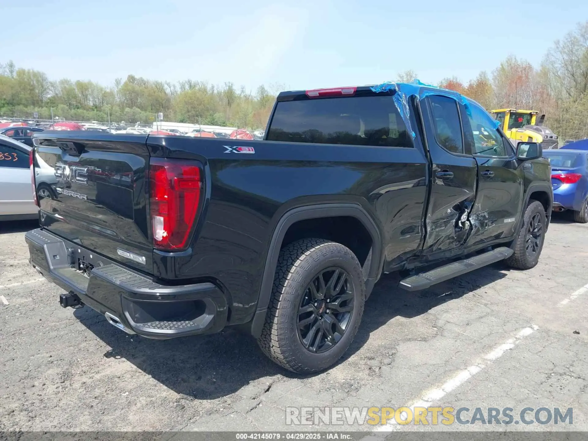 4 Photograph of a damaged car 1GTRUCED1SZ141330 GMC SIERRA 1500 2025