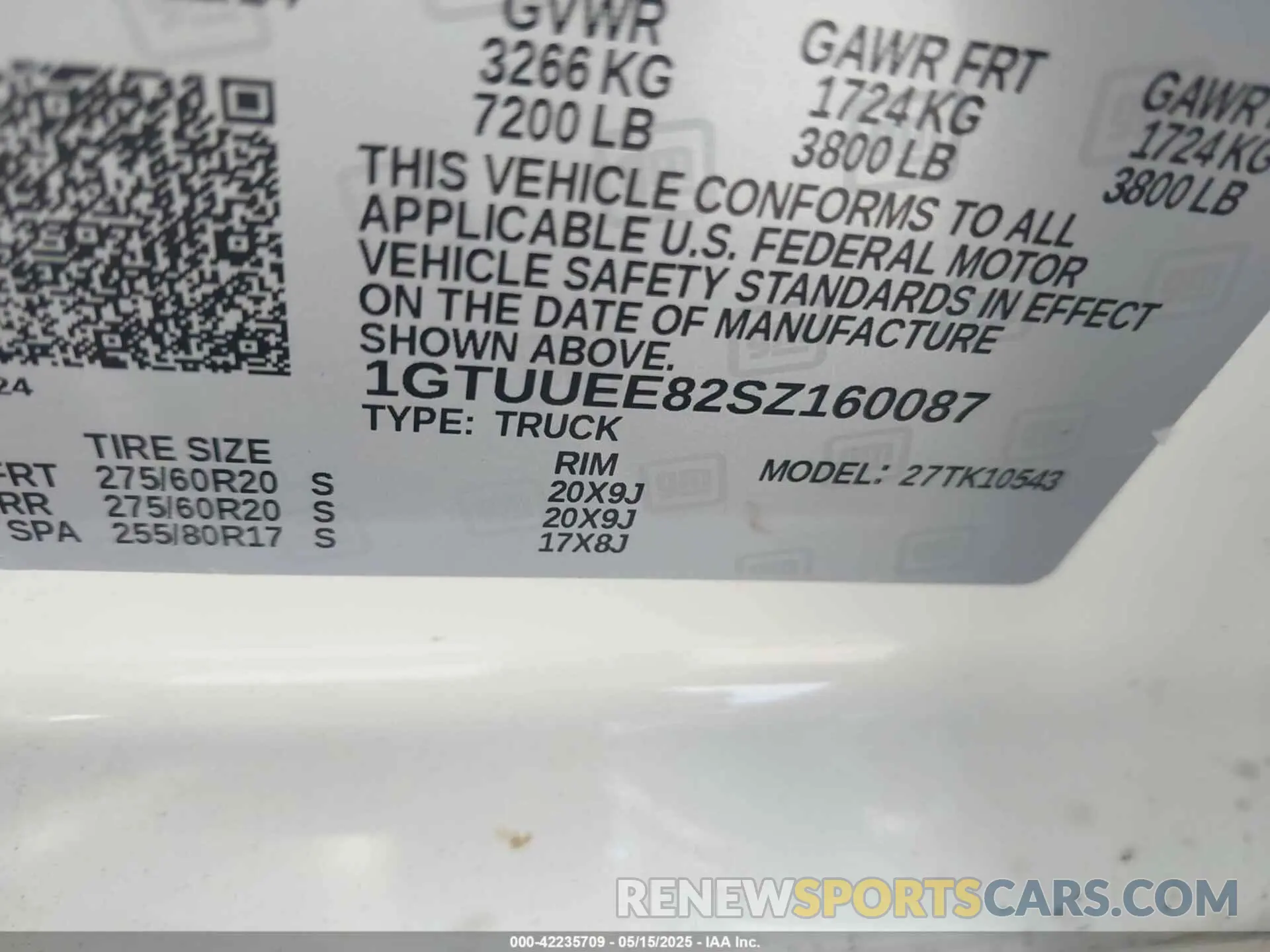 9 Photograph of a damaged car 1GTUUEE82SZ160087 GMC SIERRA 1500 2025