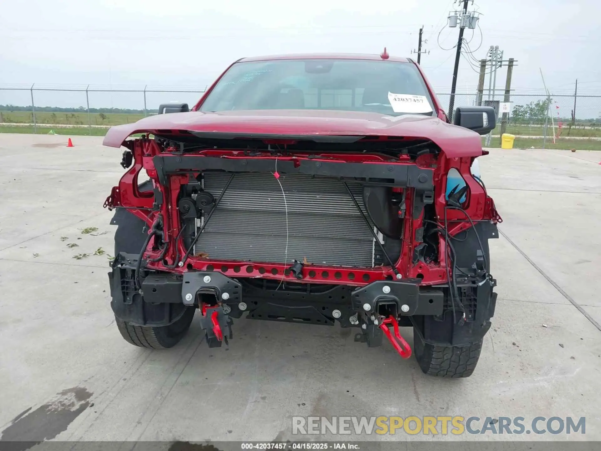 6 Photograph of a damaged car 1GTUUEEL6SZ126769 GMC SIERRA 1500 2025