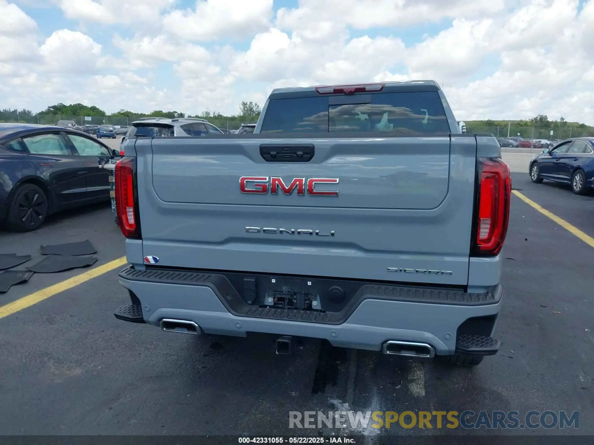 16 Photograph of a damaged car 1GTUUGEL9SZ177971 GMC SIERRA 1500 2025