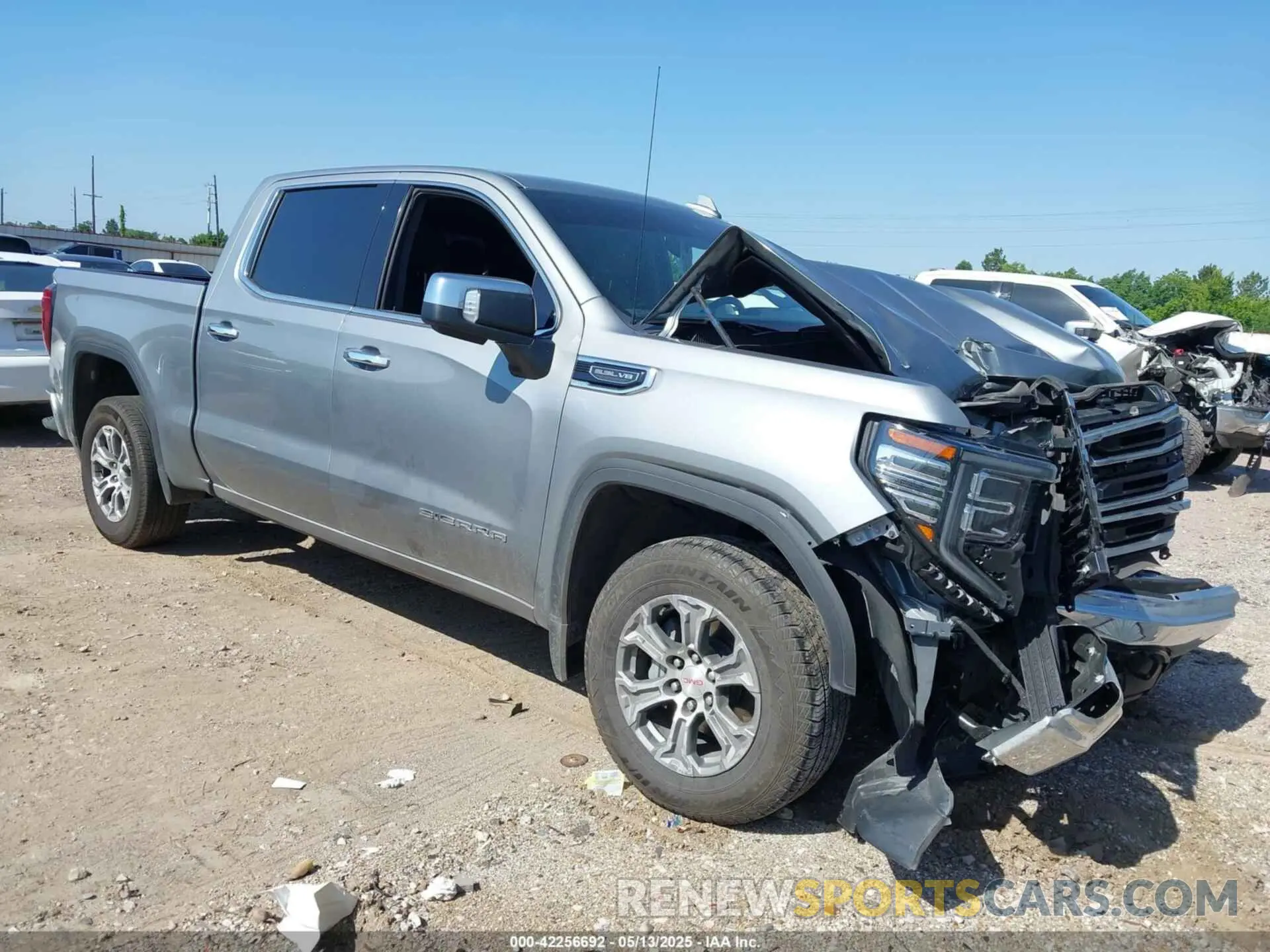 1 Photograph of a damaged car 3GTPHDED0SG125105 GMC SIERRA 1500 2025