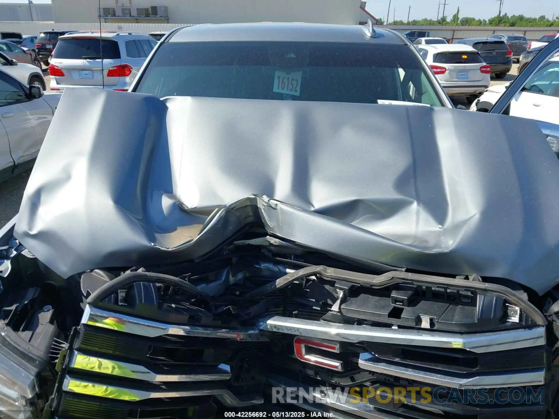 10 Photograph of a damaged car 3GTPHDED0SG125105 GMC SIERRA 1500 2025