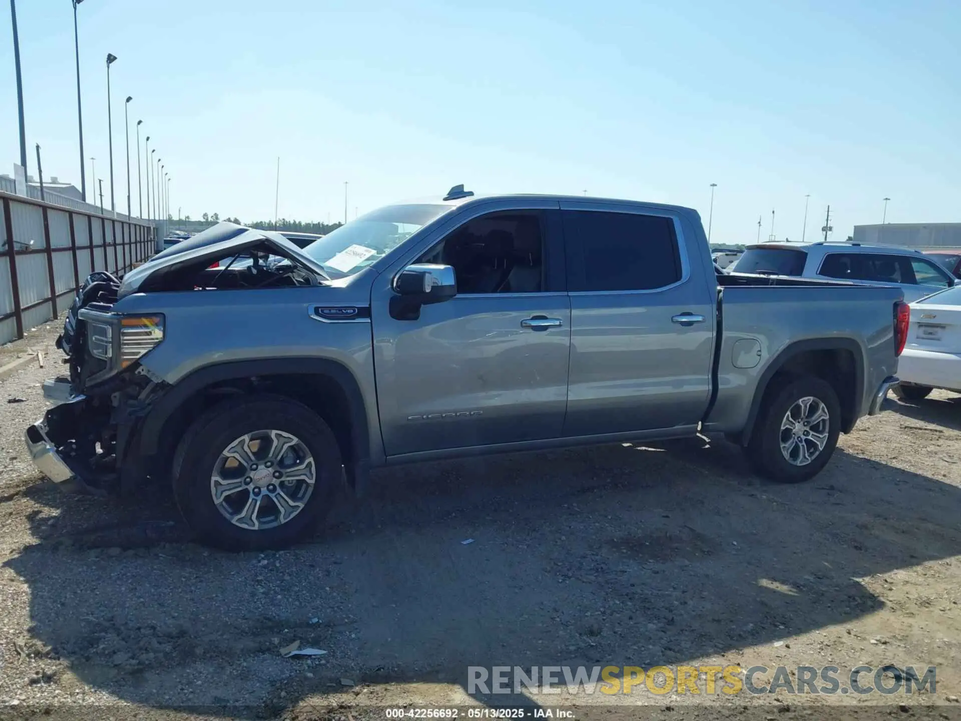 14 Photograph of a damaged car 3GTPHDED0SG125105 GMC SIERRA 1500 2025