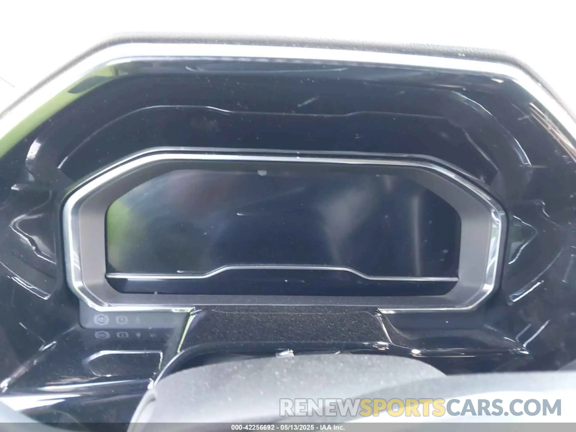 7 Photograph of a damaged car 3GTPHDED0SG125105 GMC SIERRA 1500 2025