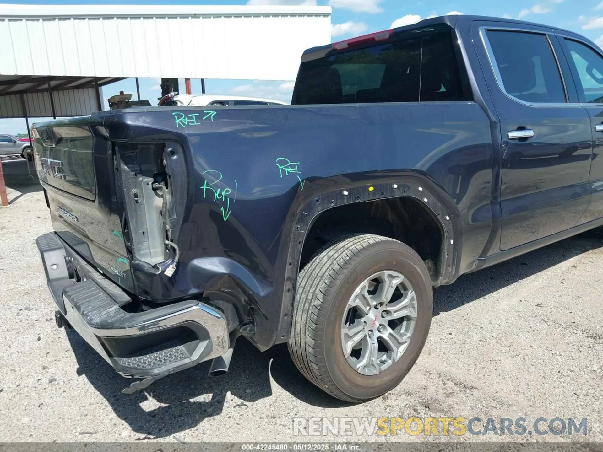 6 Photograph of a damaged car 3GTPHDED0SG204712 GMC SIERRA 1500 2025