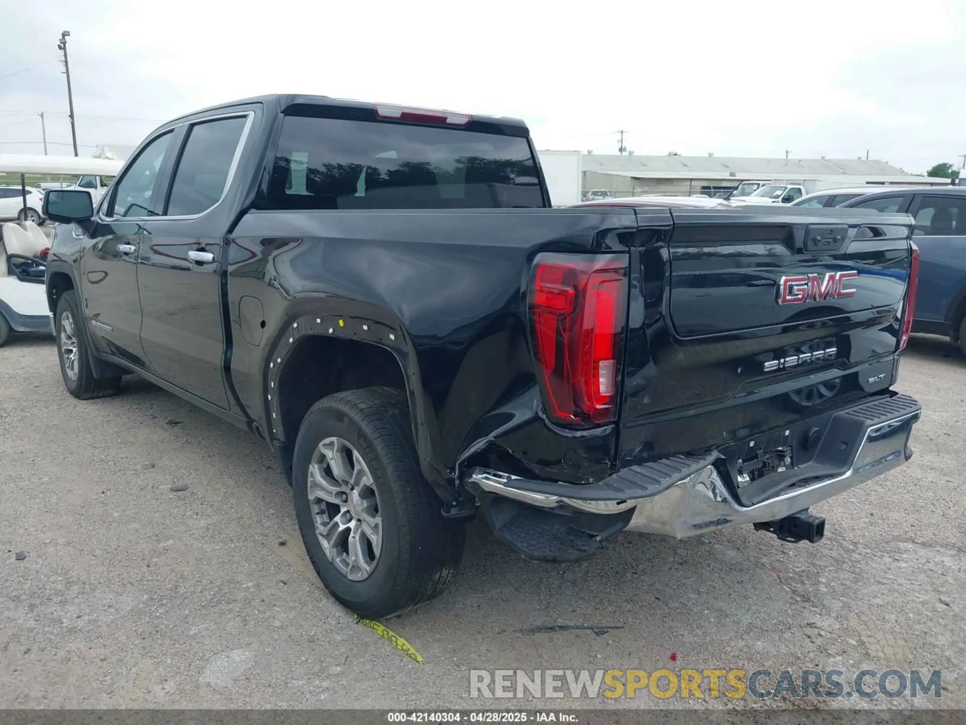 3 Photograph of a damaged car 3GTPHDED1SG178704 GMC SIERRA 1500 2025