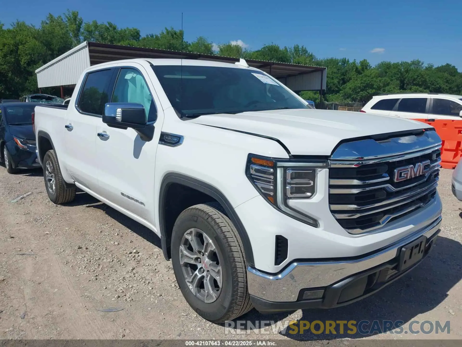1 Photograph of a damaged car 3GTPHDED7SG247556 GMC SIERRA 1500 2025