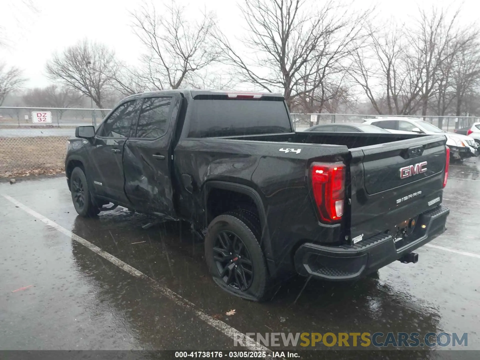 6 Photograph of a damaged car 3GTPUJEK7SG134098 GMC SIERRA 1500 2025
