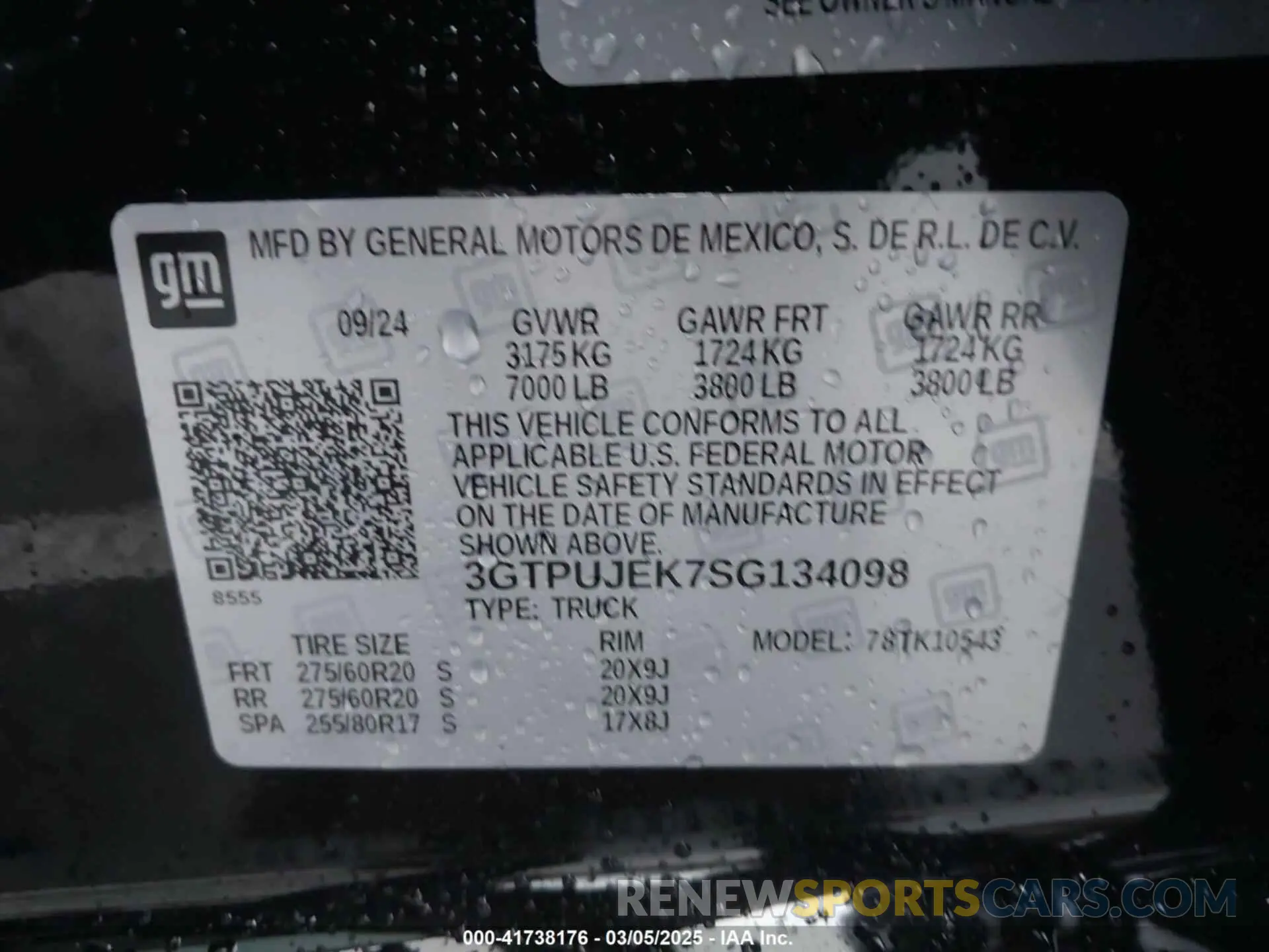 9 Photograph of a damaged car 3GTPUJEK7SG134098 GMC SIERRA 1500 2025