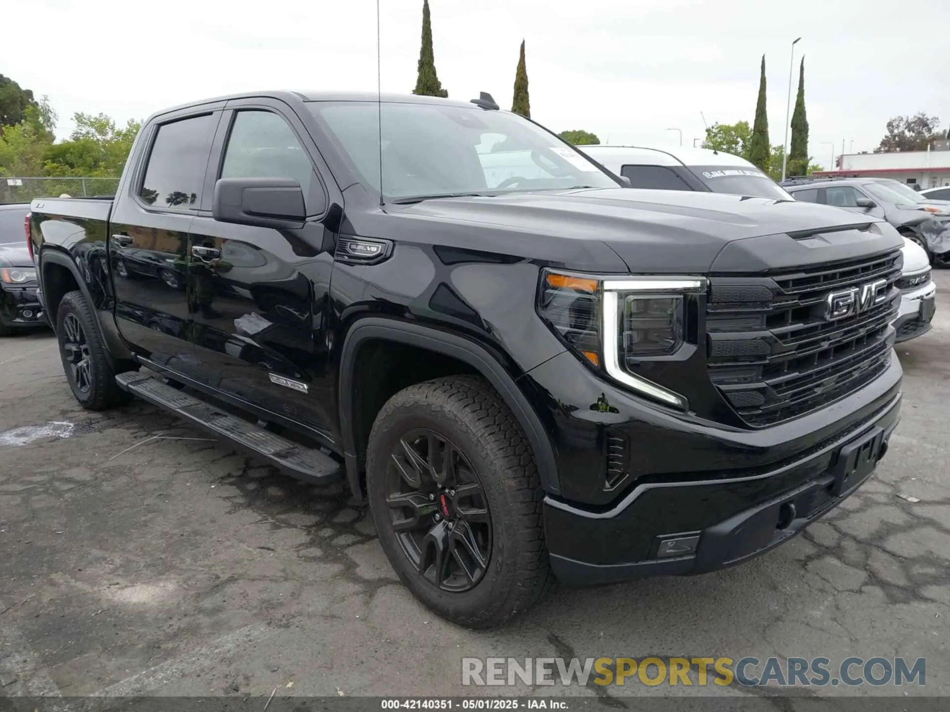 1 Photograph of a damaged car 3GTUUCED3SG272771 GMC SIERRA 1500 2025