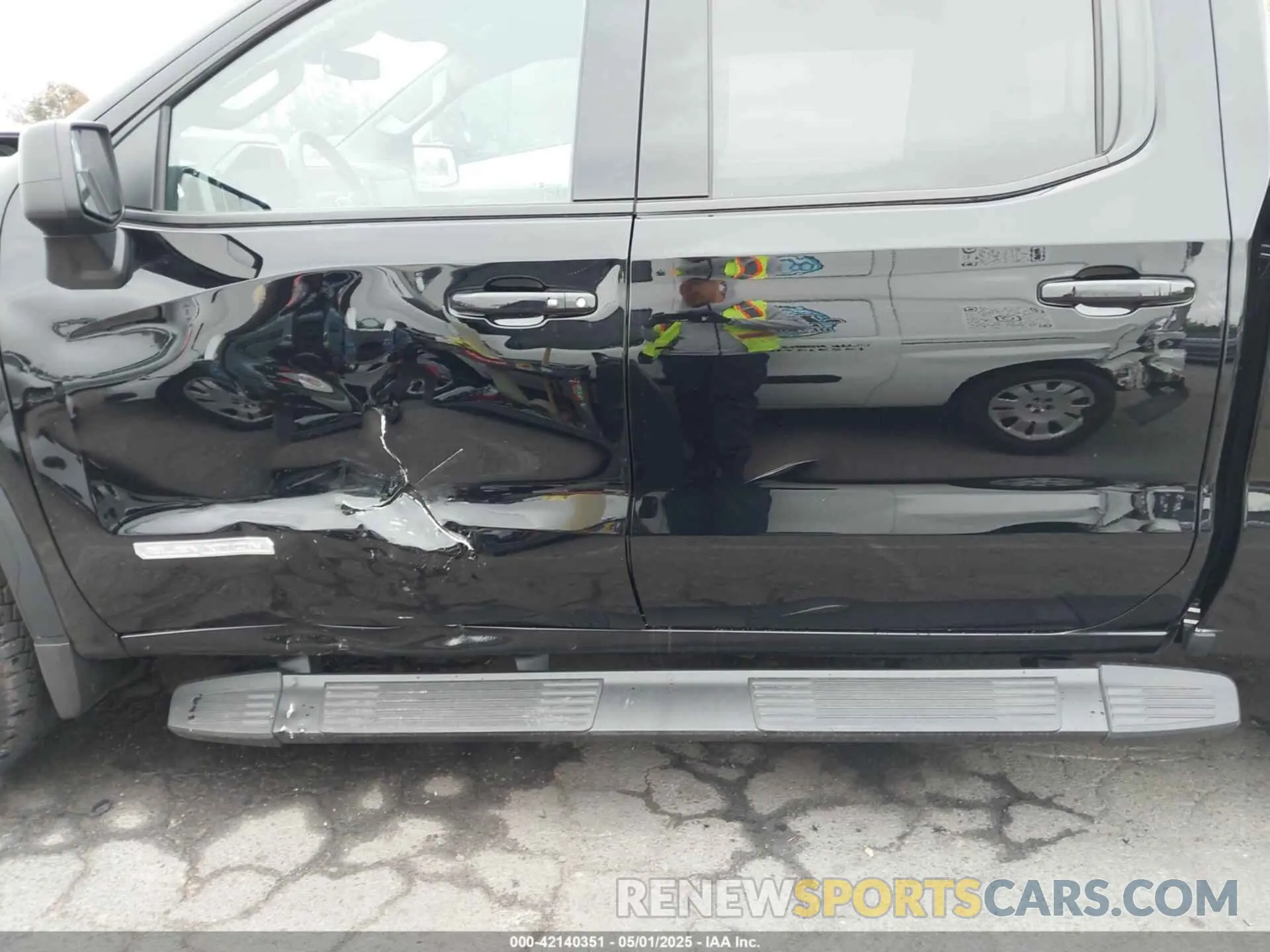 6 Photograph of a damaged car 3GTUUCED3SG272771 GMC SIERRA 1500 2025