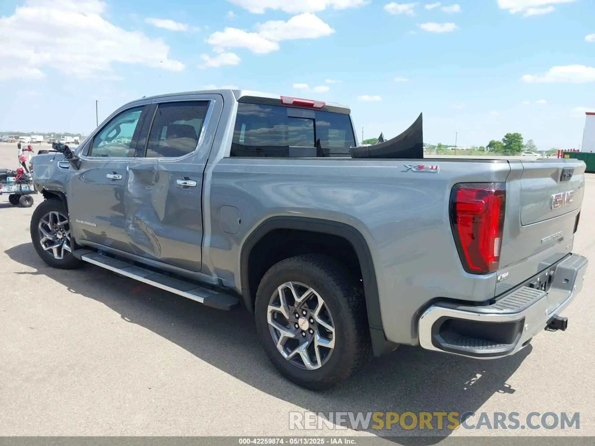 3 Photograph of a damaged car 3GTUUDEDXSG173161 GMC SIERRA 1500 2025