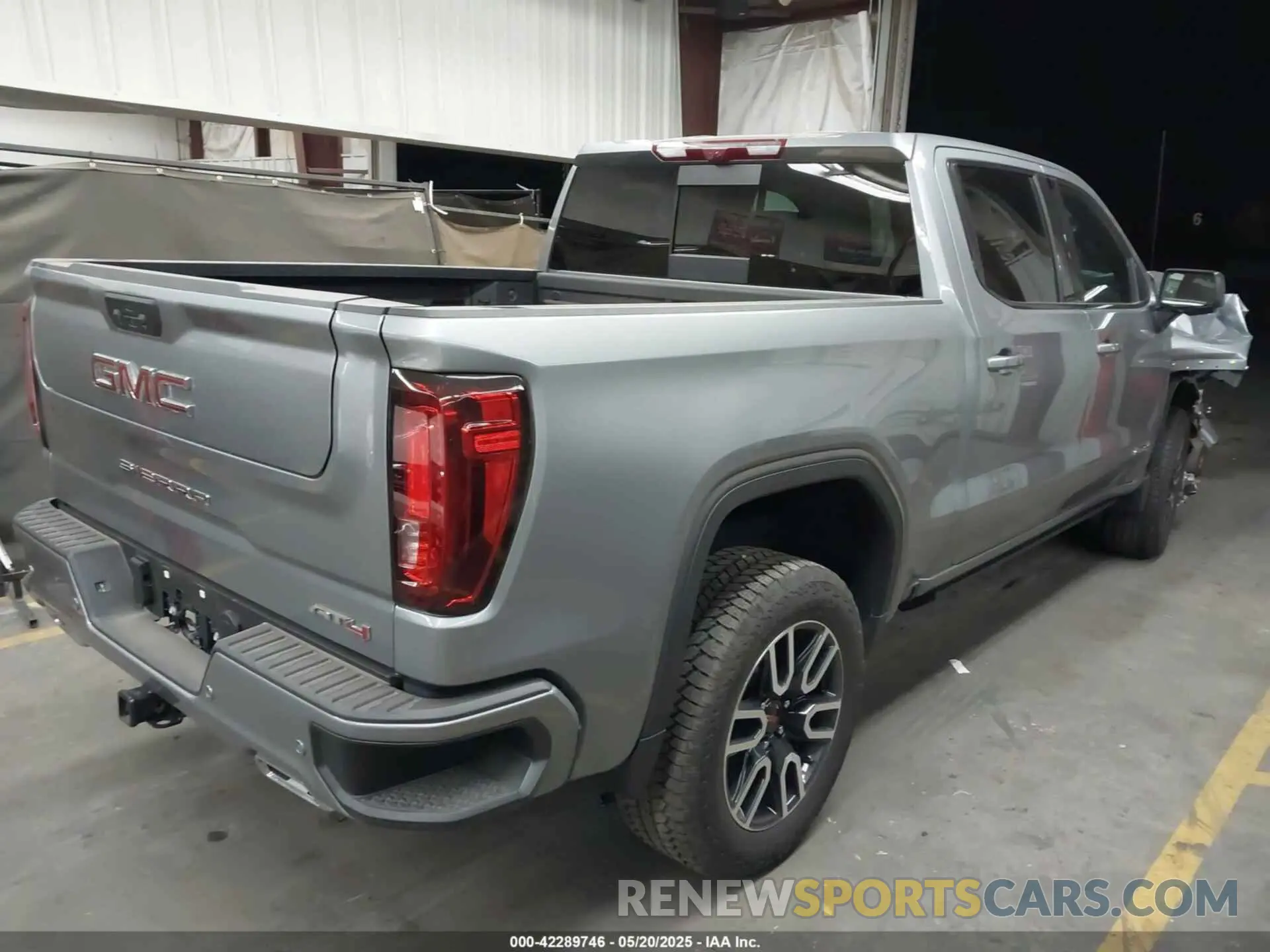 4 Photograph of a damaged car 3GTUUEE86SG154454 GMC SIERRA 1500 2025